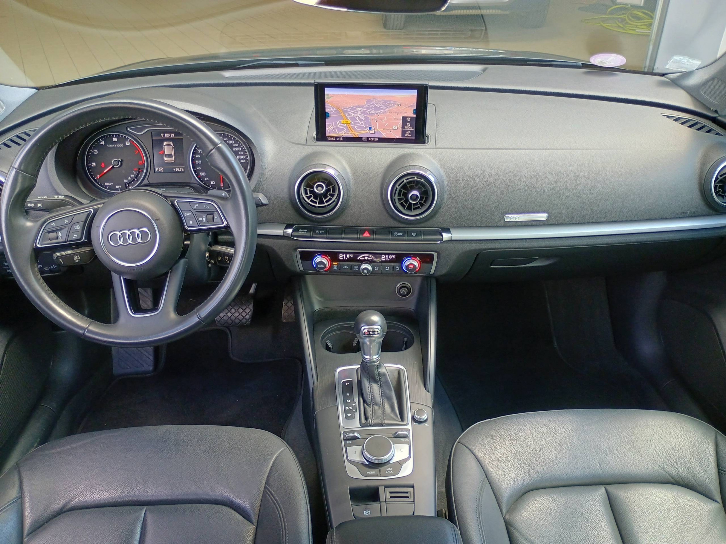 Vente en ligne Audi A3  1.0 TFSI 115 S tronic 7 au prix de 16 990 €