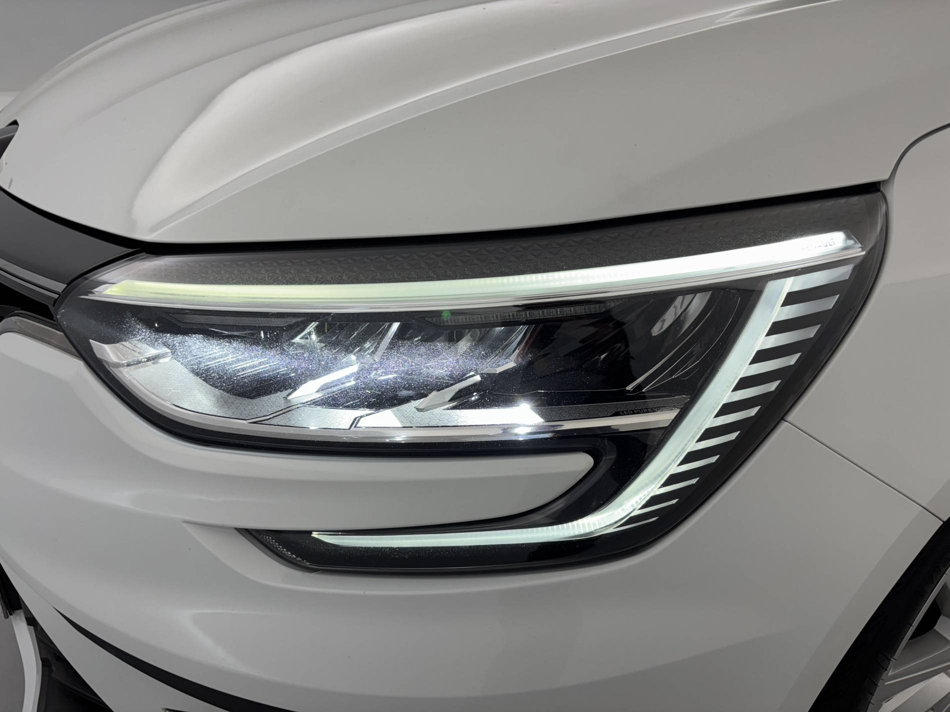 Vente en ligne Renault Megane 4  BLUE DCI 115 au prix de 12 990 €