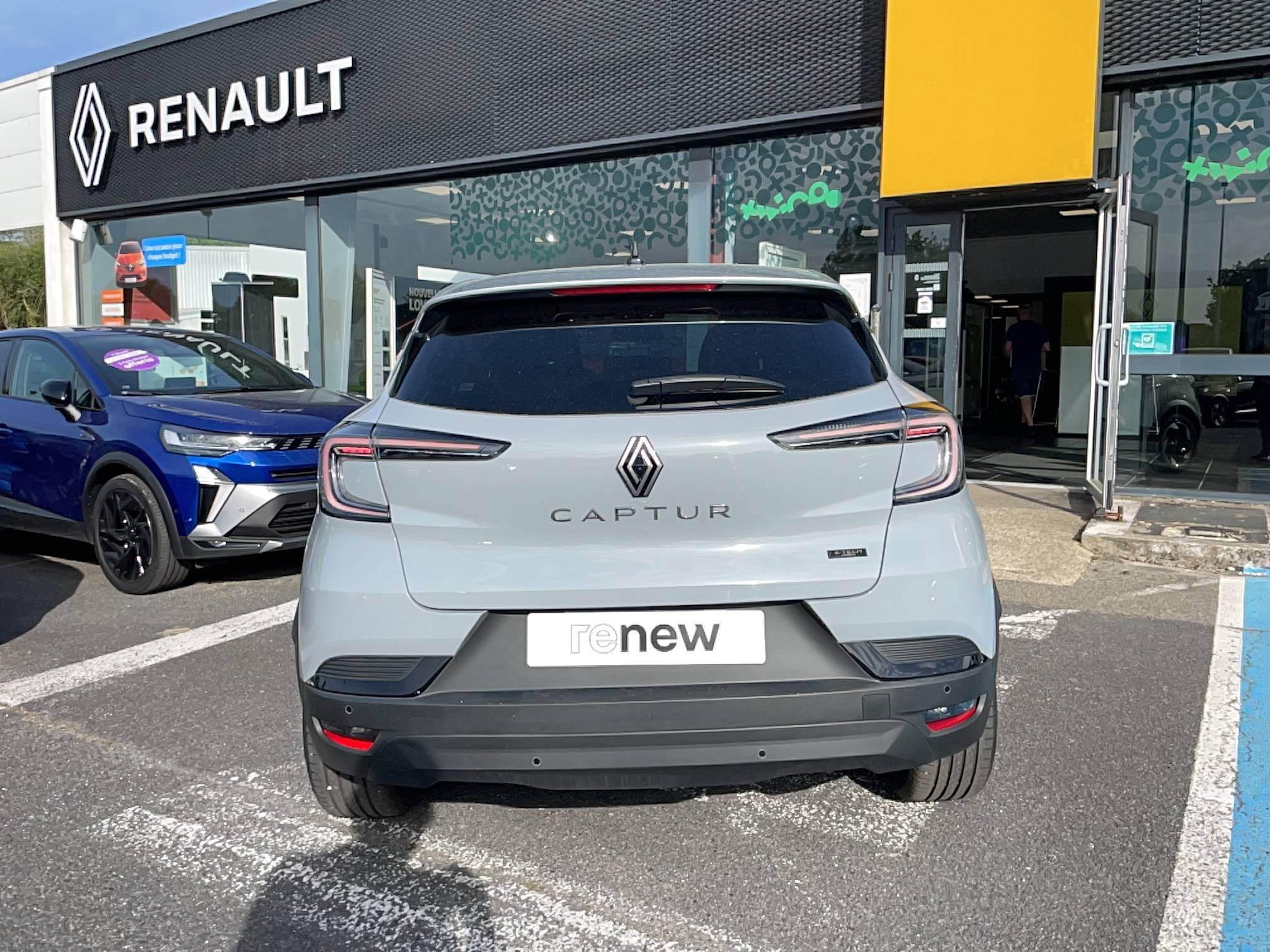 Renault Captur  E-Tech full hybrid 145 ch occasion de 2025 en vente à Auray