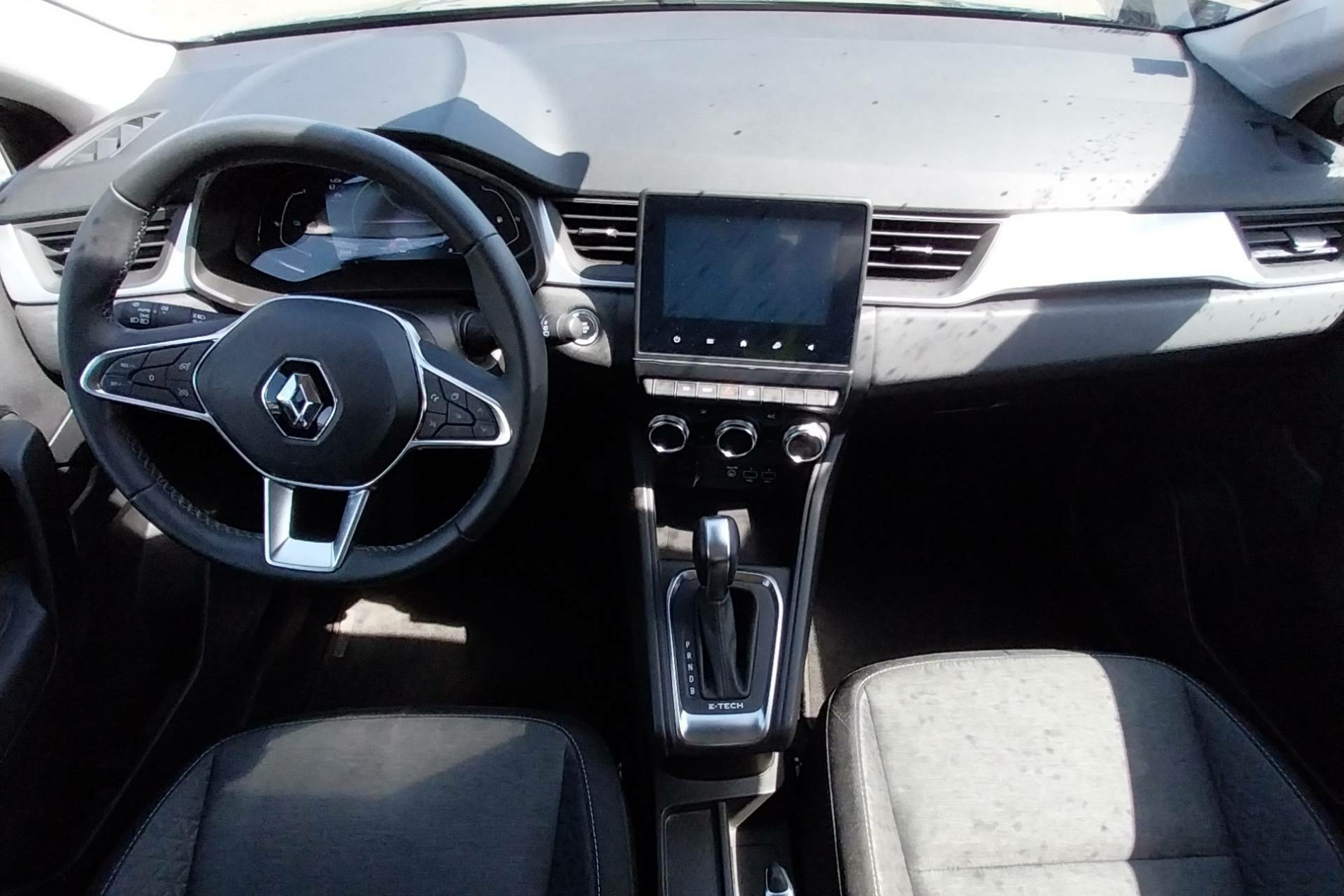 Vente en ligne Renault Captur  E-Tech full hybrid 145 au prix de 19 300 €