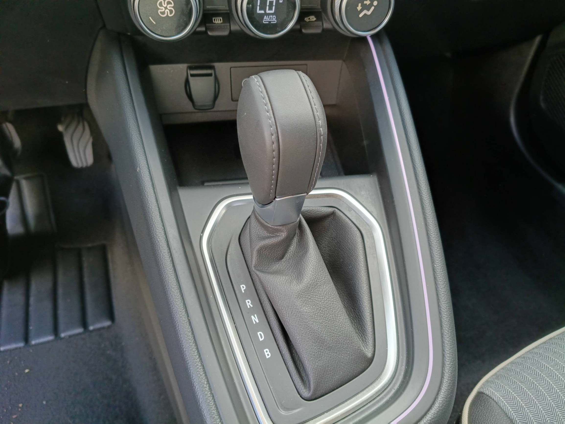 Vente en ligne Renault Clio 5 Clio E-Tech full hybrid 145 ch GSR2 au prix de 19 790 €