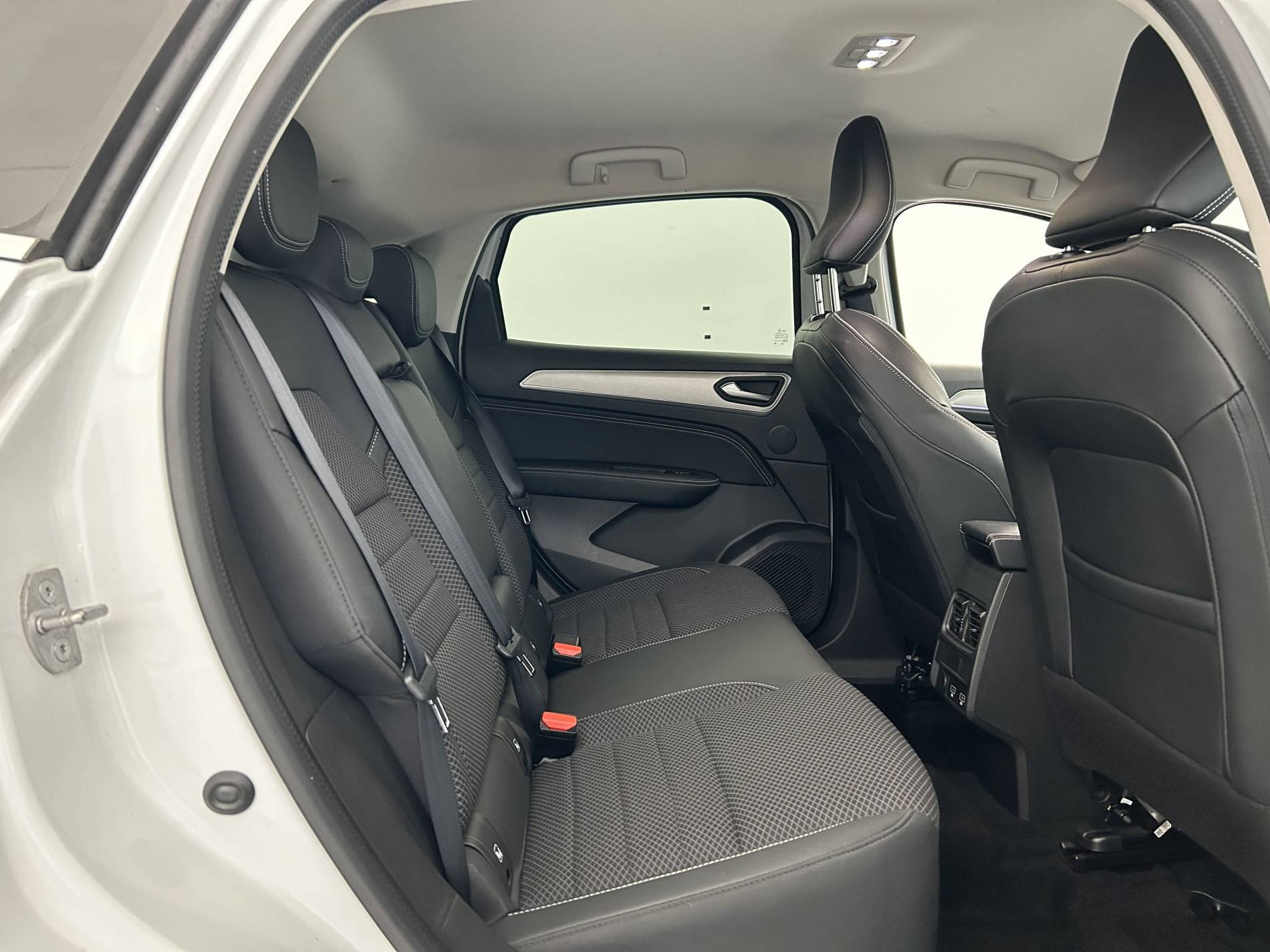 Vente en ligne Renault Arkana  E-Tech 145 - 21B au prix de 19 970 €