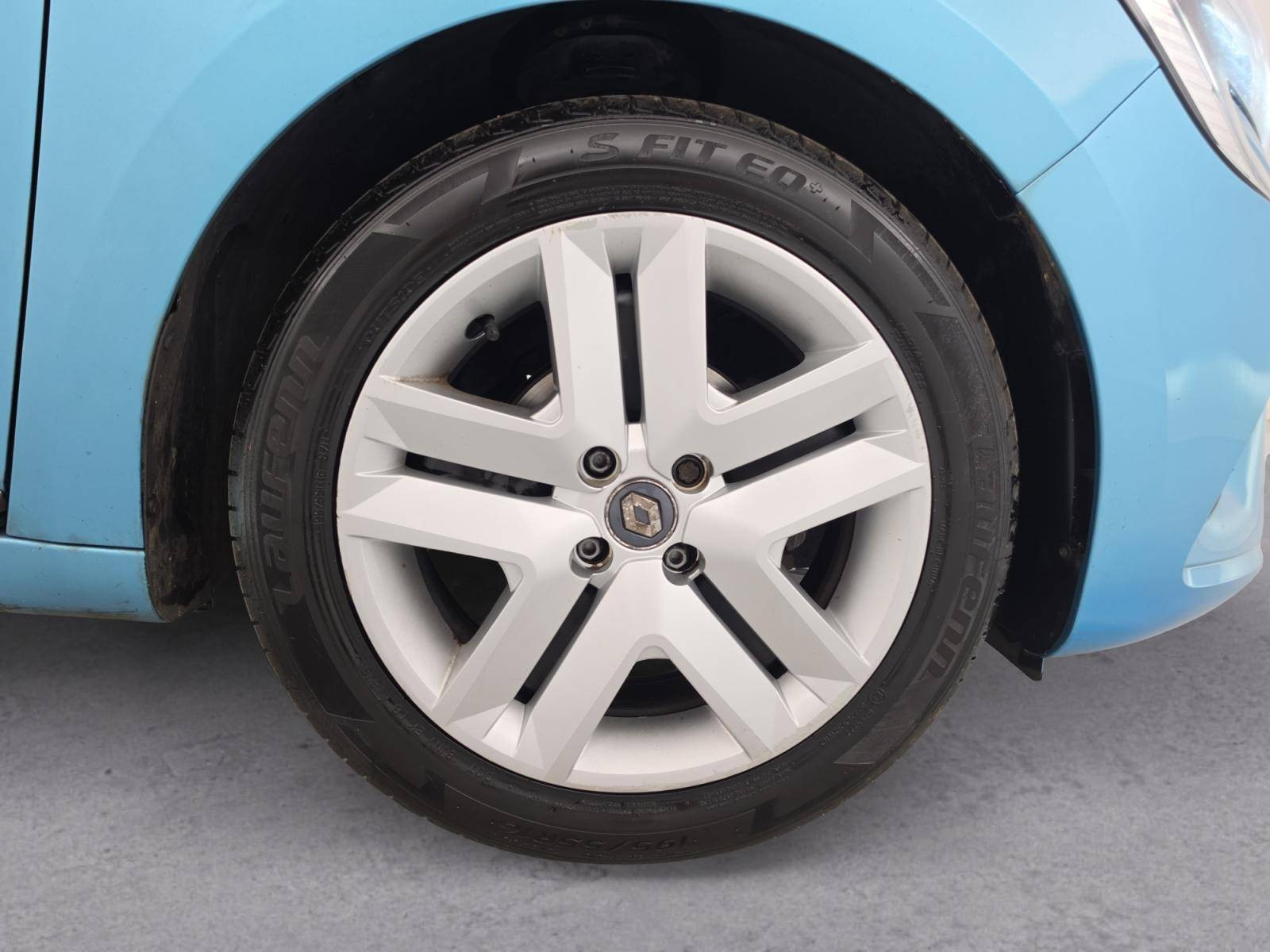 Vente en ligne Renault Clio 5 Clio TCe 90 - 21N au prix de 13 990 €