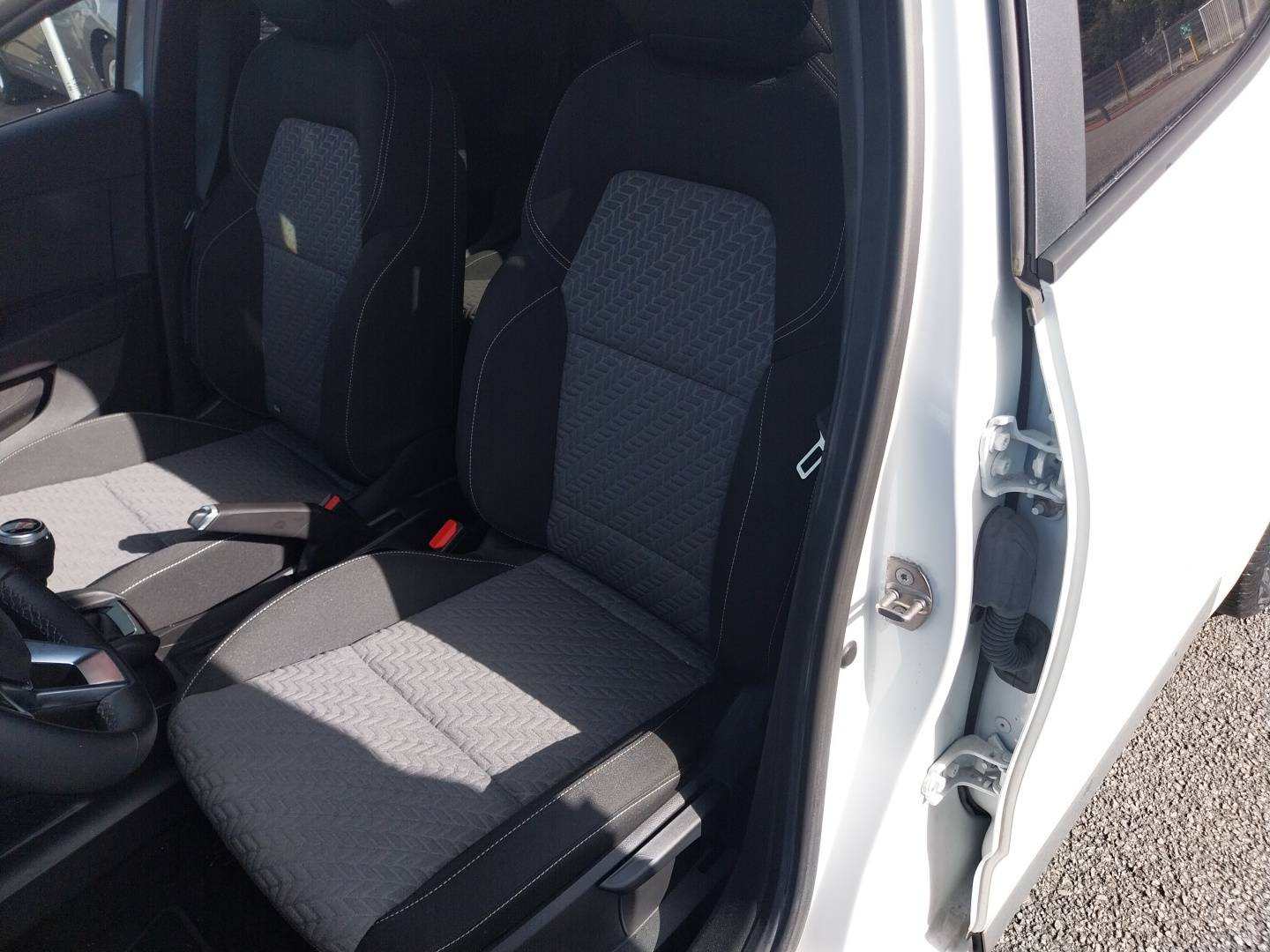Vente en ligne Renault Clio 5 Clio TCe 90 au prix de 14 990 €
