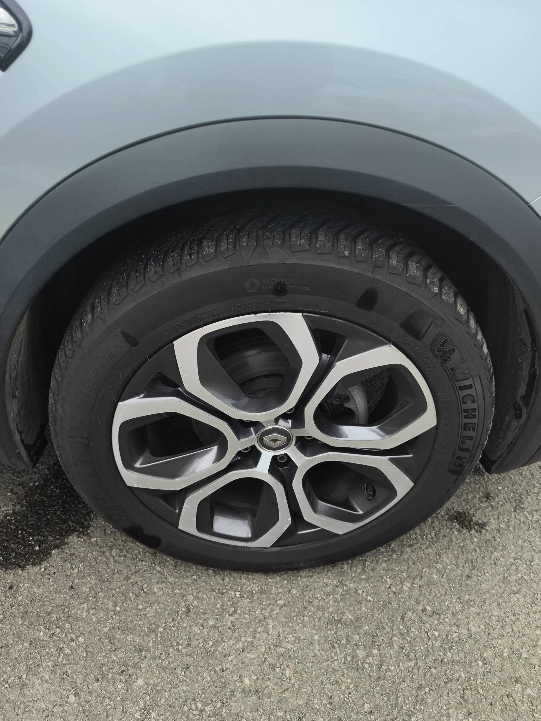 Vente en ligne Renault Captur  TCe 130 EDC FAP au prix de 17 490 €