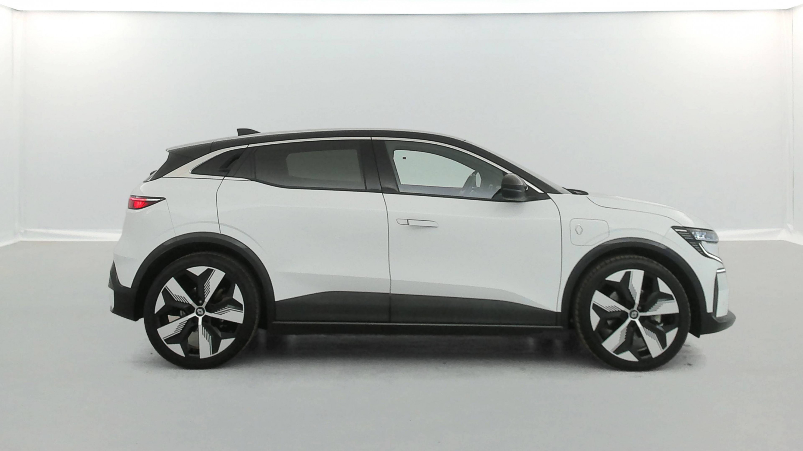 Vente en ligne Renault Megane E-Tech  EV40 130ch standard charge au prix de 20 790 €