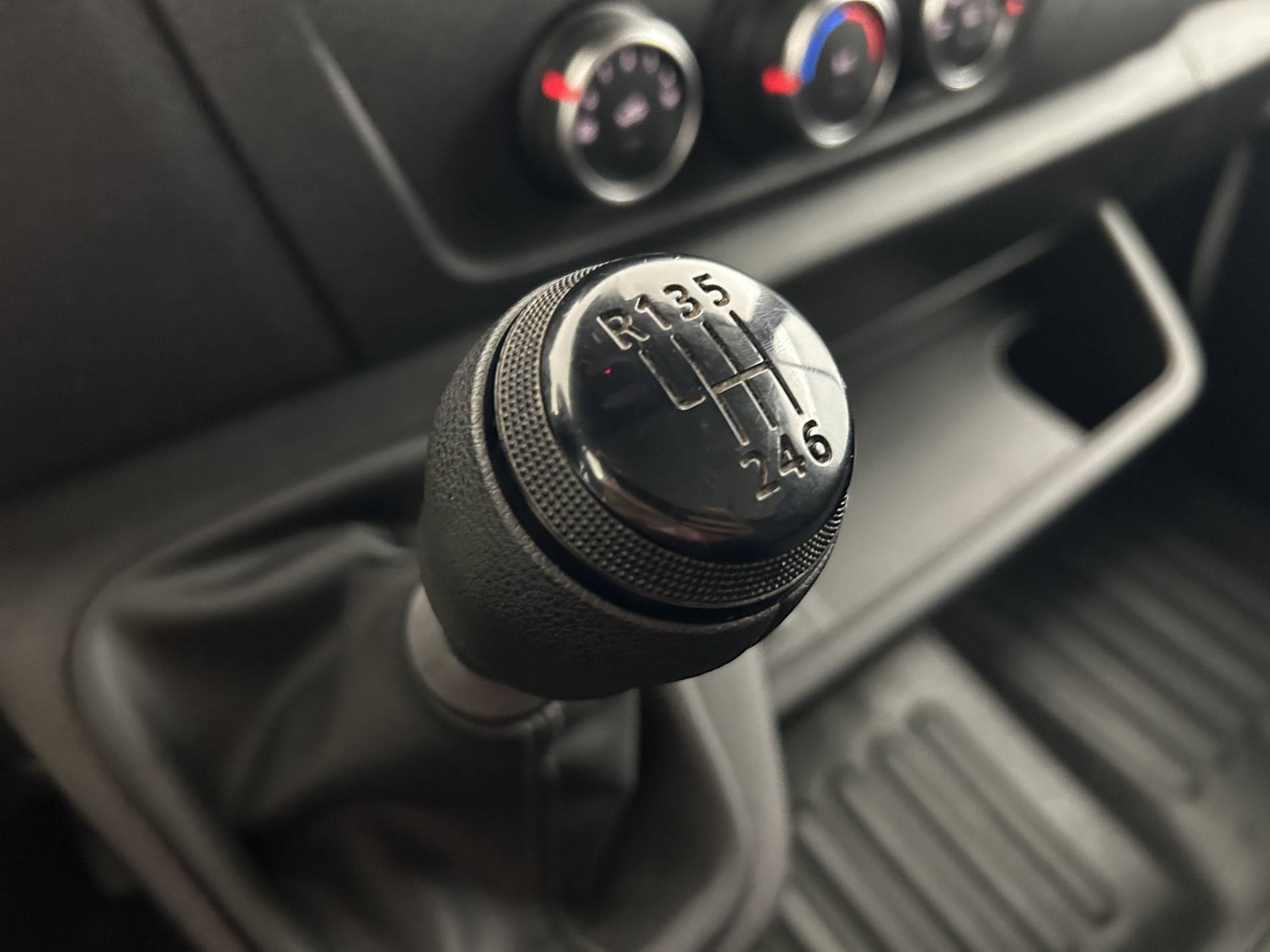 Vente en ligne Renault Master Fourgon MASTER FGN TRAC F3500 L2H2 BLUE DCI 135 au prix de 24 990 €