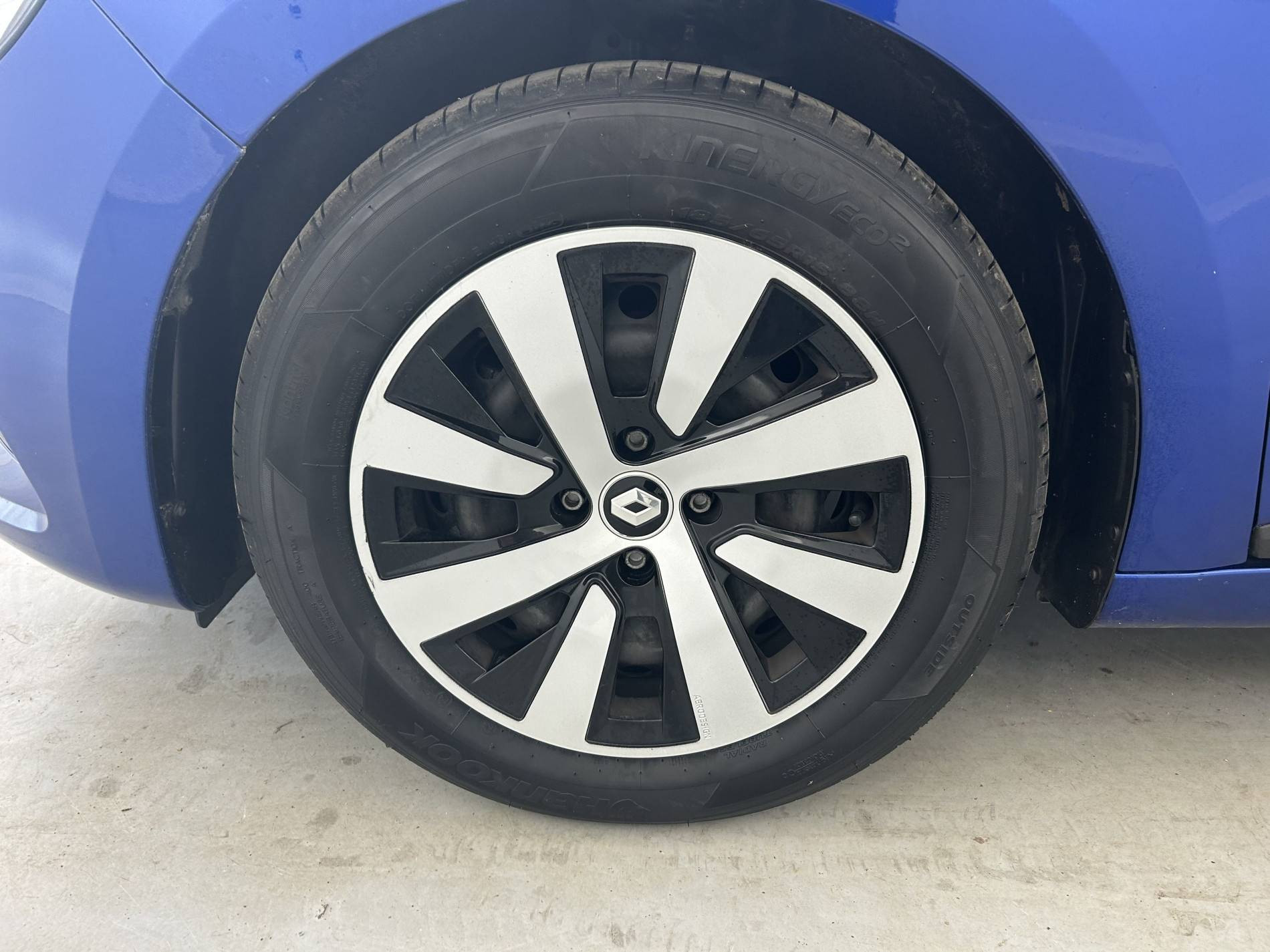 Vente en ligne Renault Clio 5 Clio TCe 90 au prix de 13 690 €