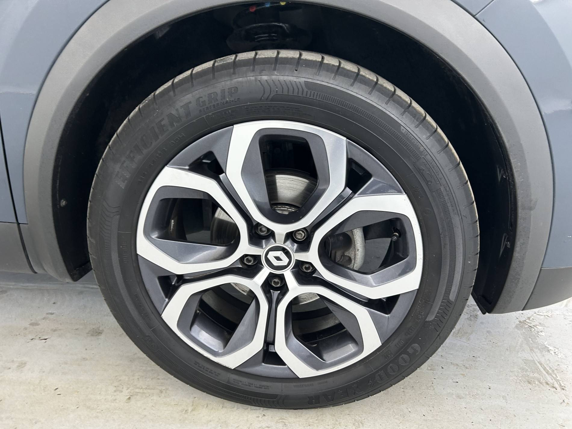 Vente en ligne Renault Captur  mild hybrid 160 EDC au prix de 20 490 €