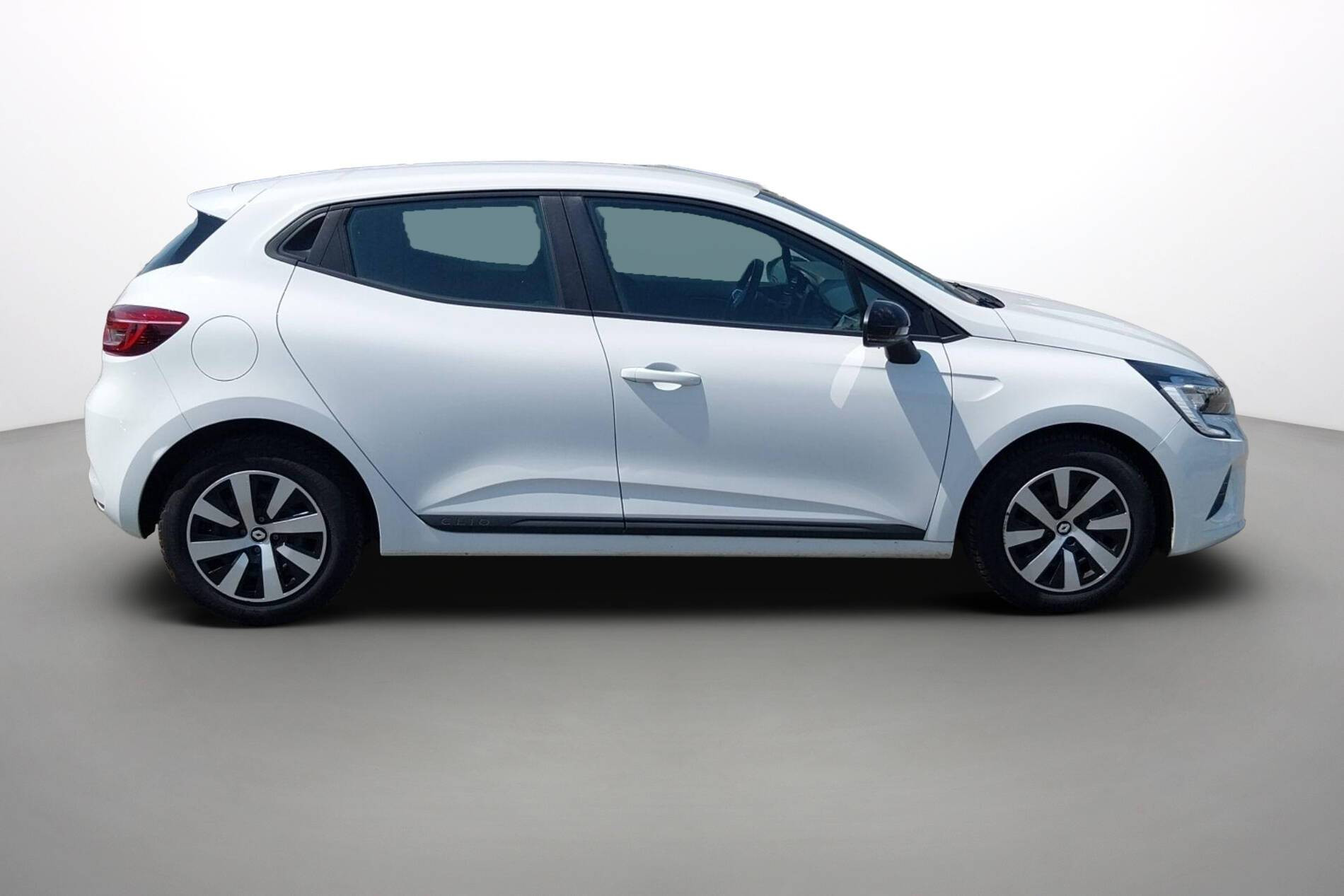 Vente en ligne Renault Clio 5 Clio TCe 90 au prix de 13 790 €