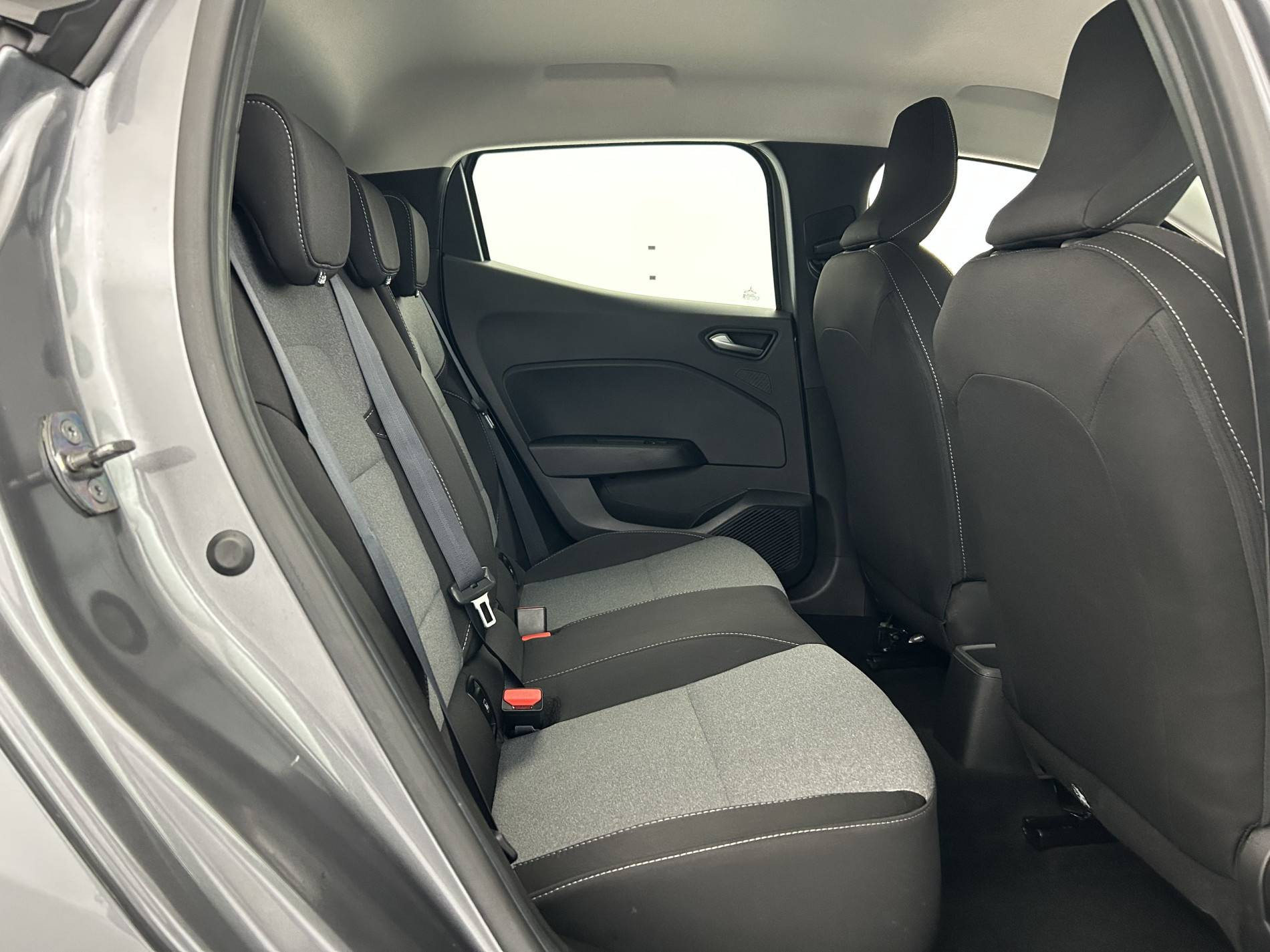 Vente en ligne Renault Clio 5 Clio TCe 90 au prix de 14 490 €