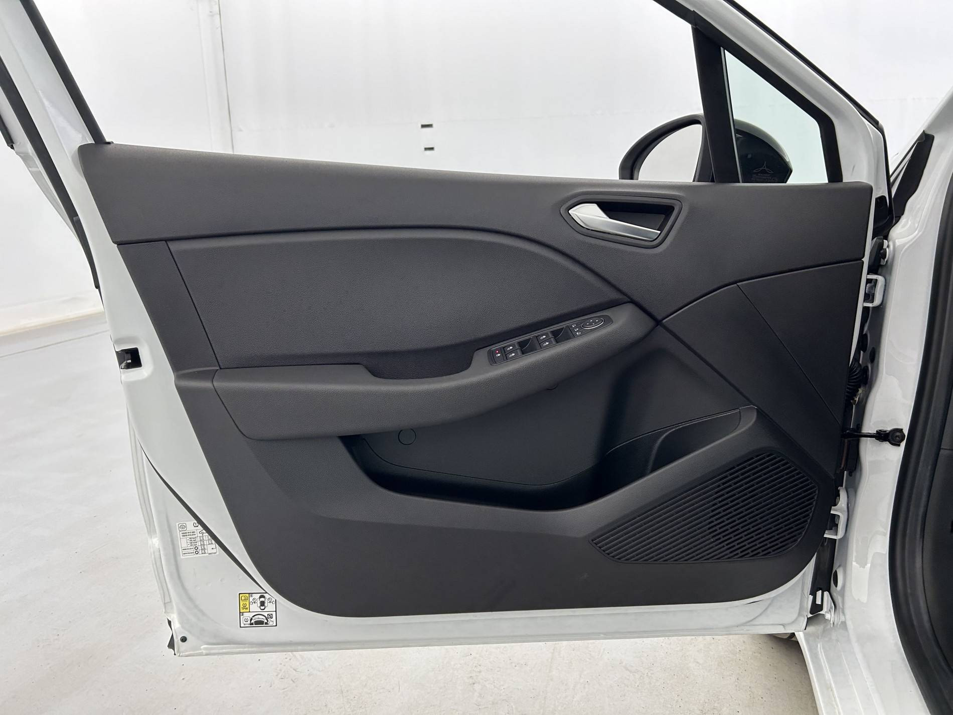 Vente en ligne Renault Clio 5 Clio TCe 90 au prix de 15 490 €