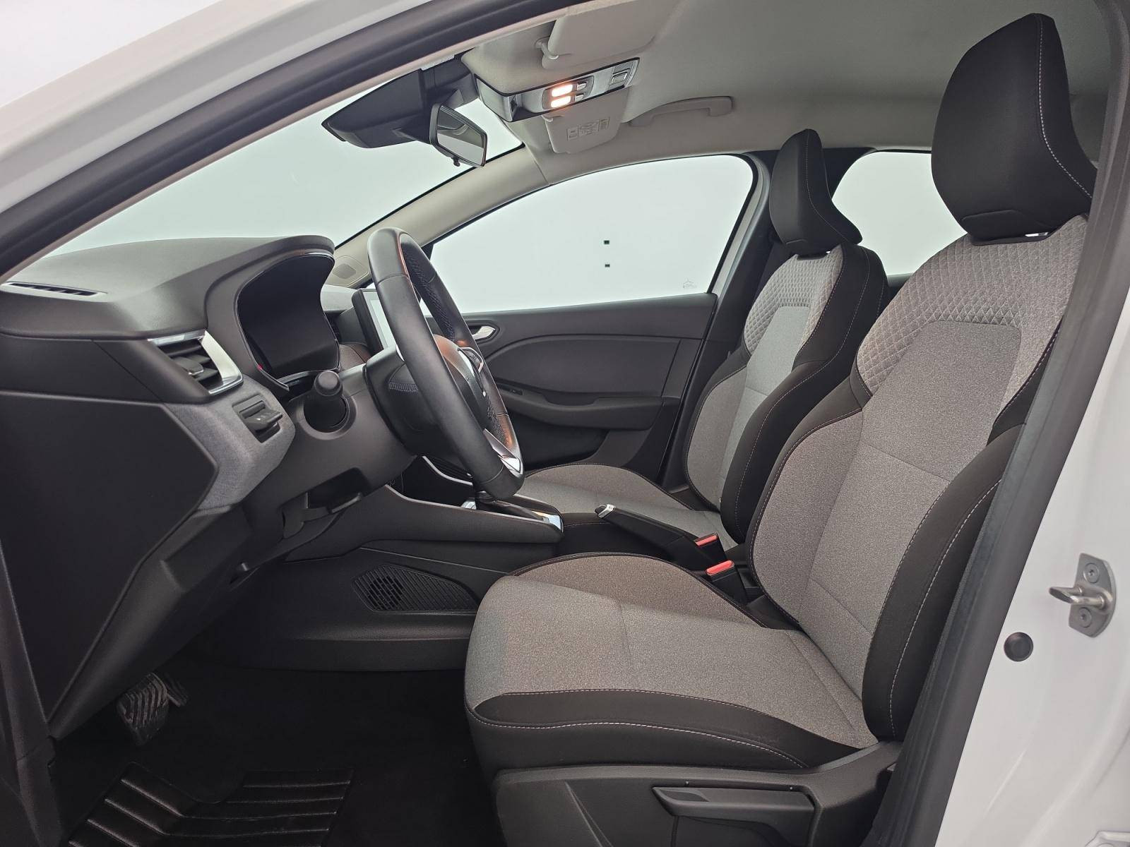 Vente en ligne Renault Clio 5 Clio E-Tech full hybrid 145 au prix de 16 490 €