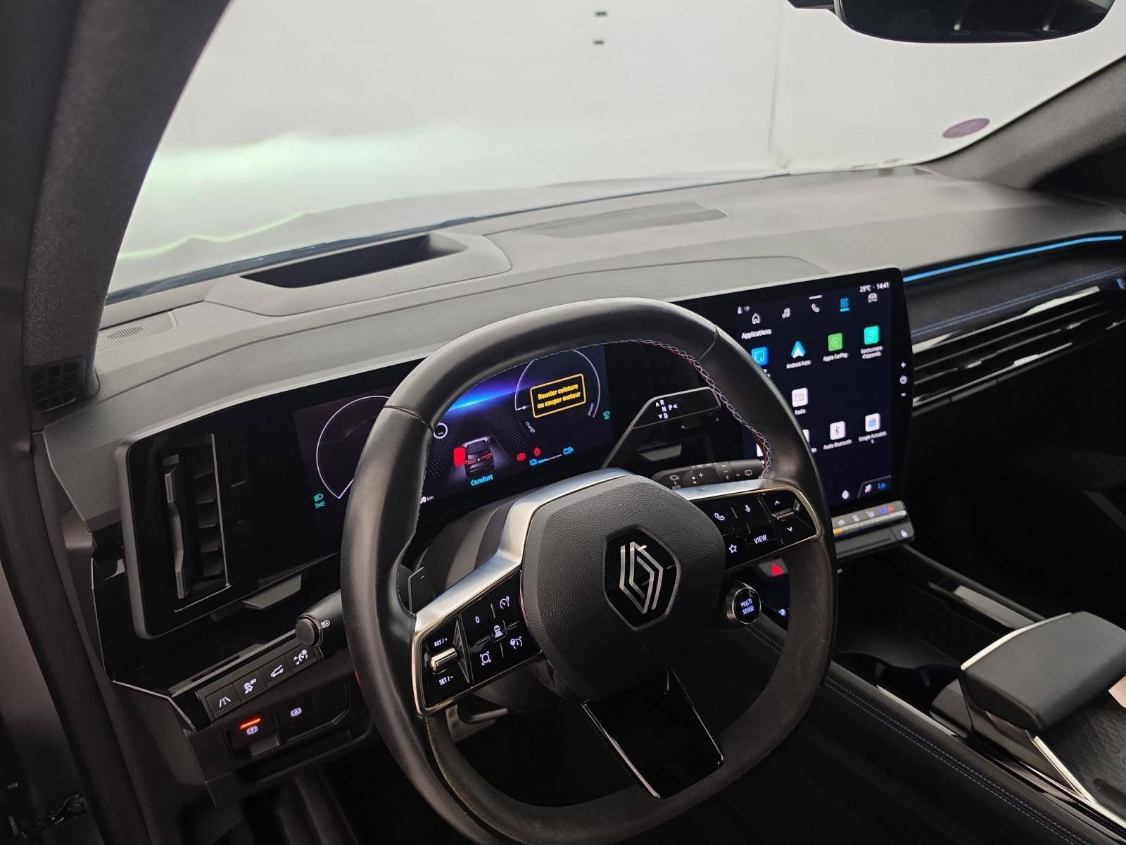 Vente en ligne Renault Espace Espace E-Tech hybrid 200 au prix de 32 490 €