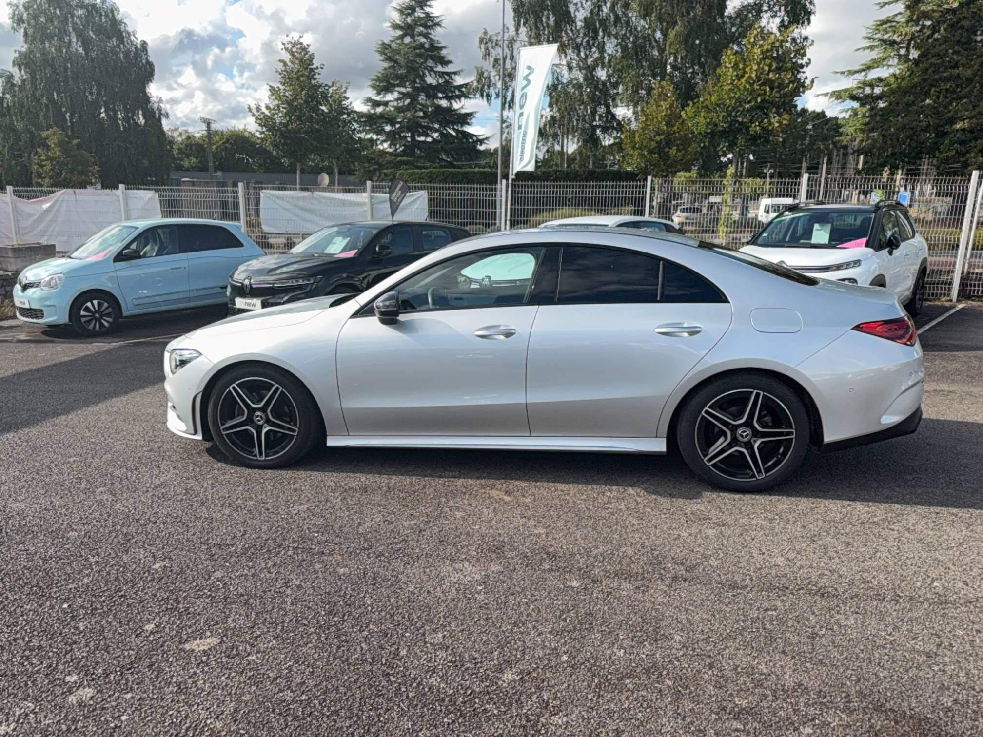 Vente en ligne Mercedes CLA Shooting Brake CLA Coupé 180 d 8G-DCT au prix de 25 990 €