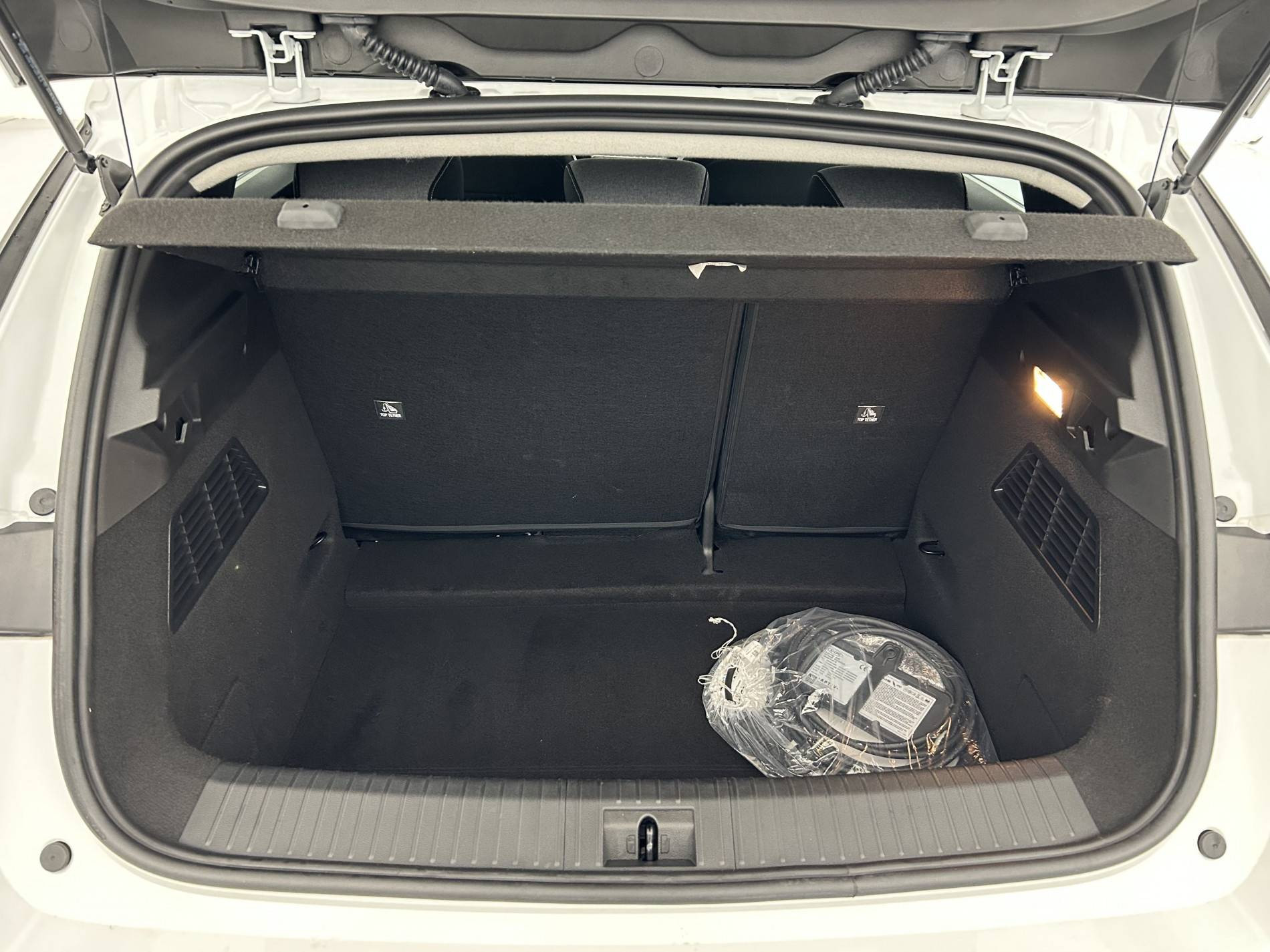 Vente en ligne Renault Megane E-Tech  EV60 220 ch super charge au prix de 21 690 €