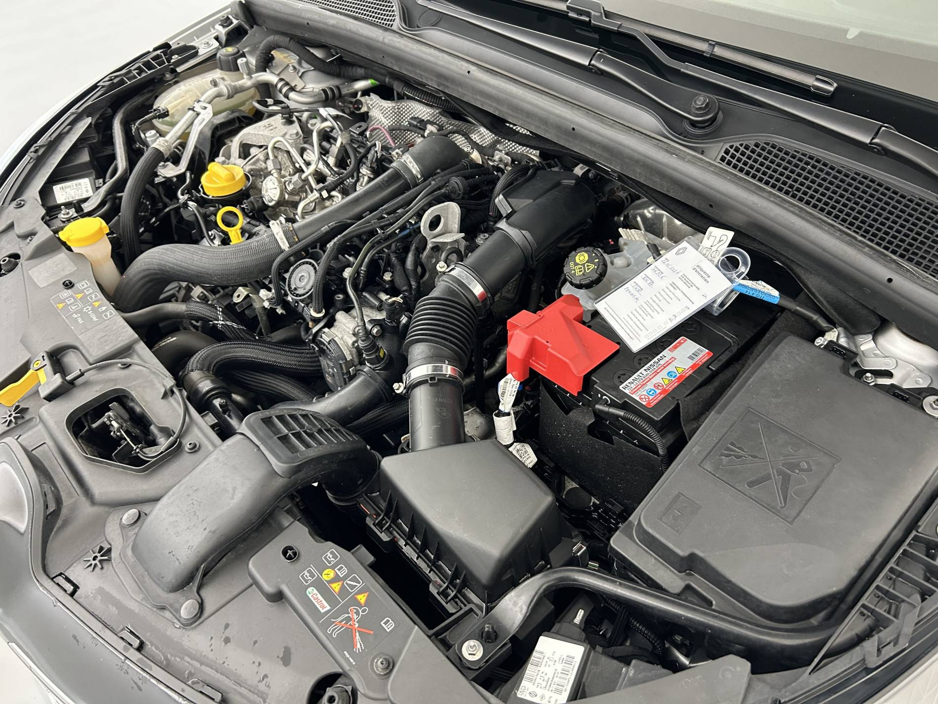Vente en ligne Renault Clio 5 Clio TCe 140 - 21N au prix de 15 790 €