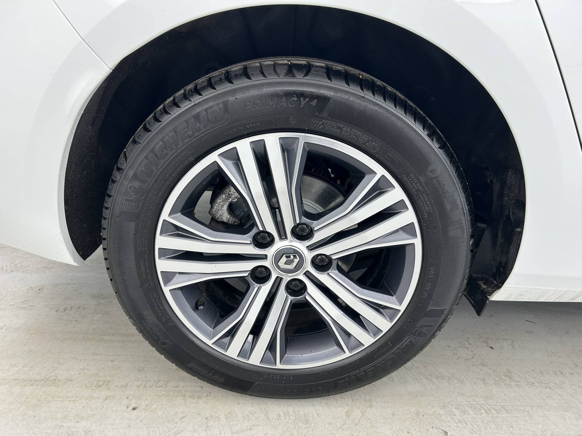 Vente en ligne Renault Megane 4 Estate  Blue dCi 115 au prix de 15 780 €