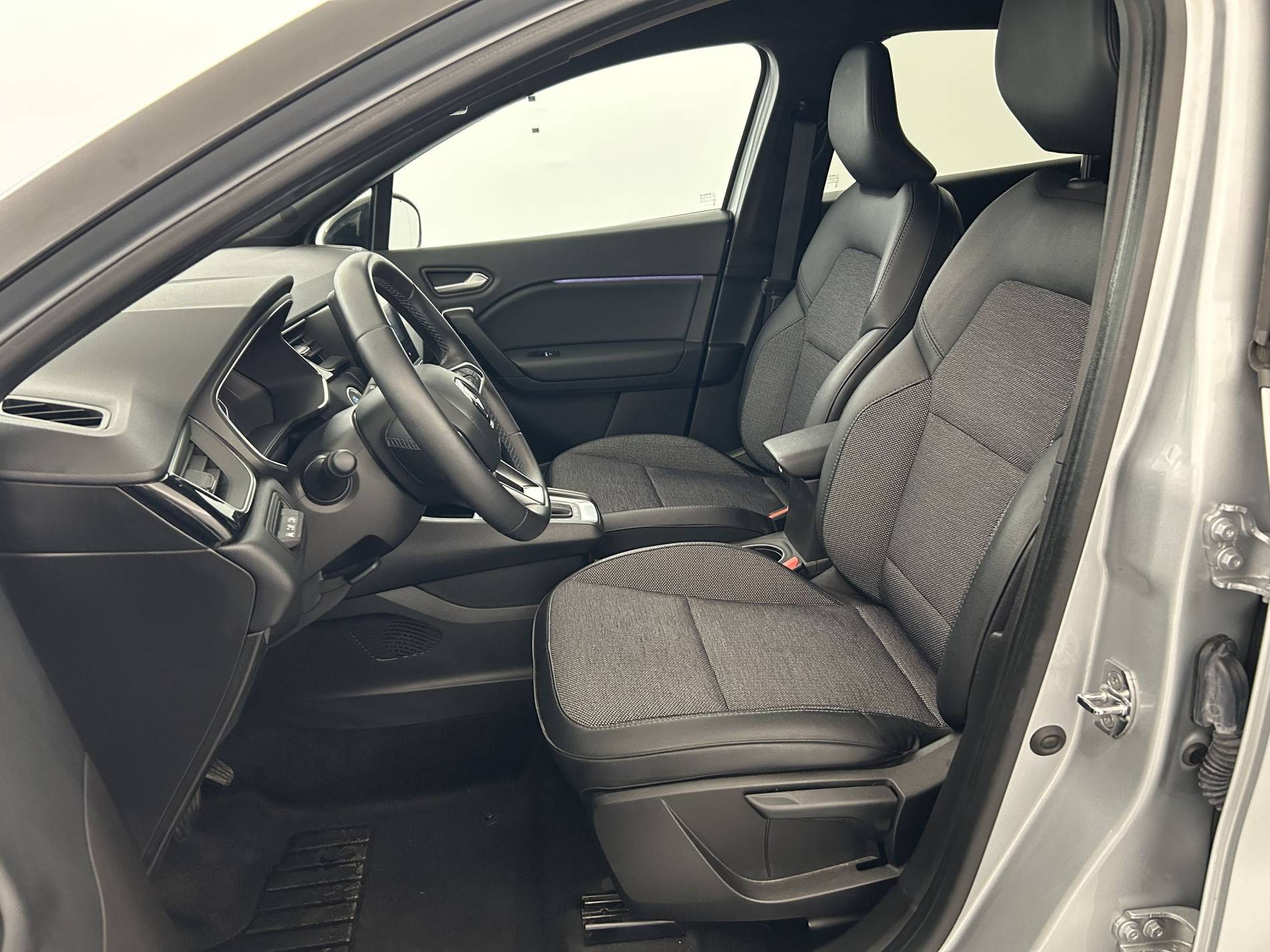 Vente en ligne Renault Captur  E-Tech 145 au prix de 18 690 €
