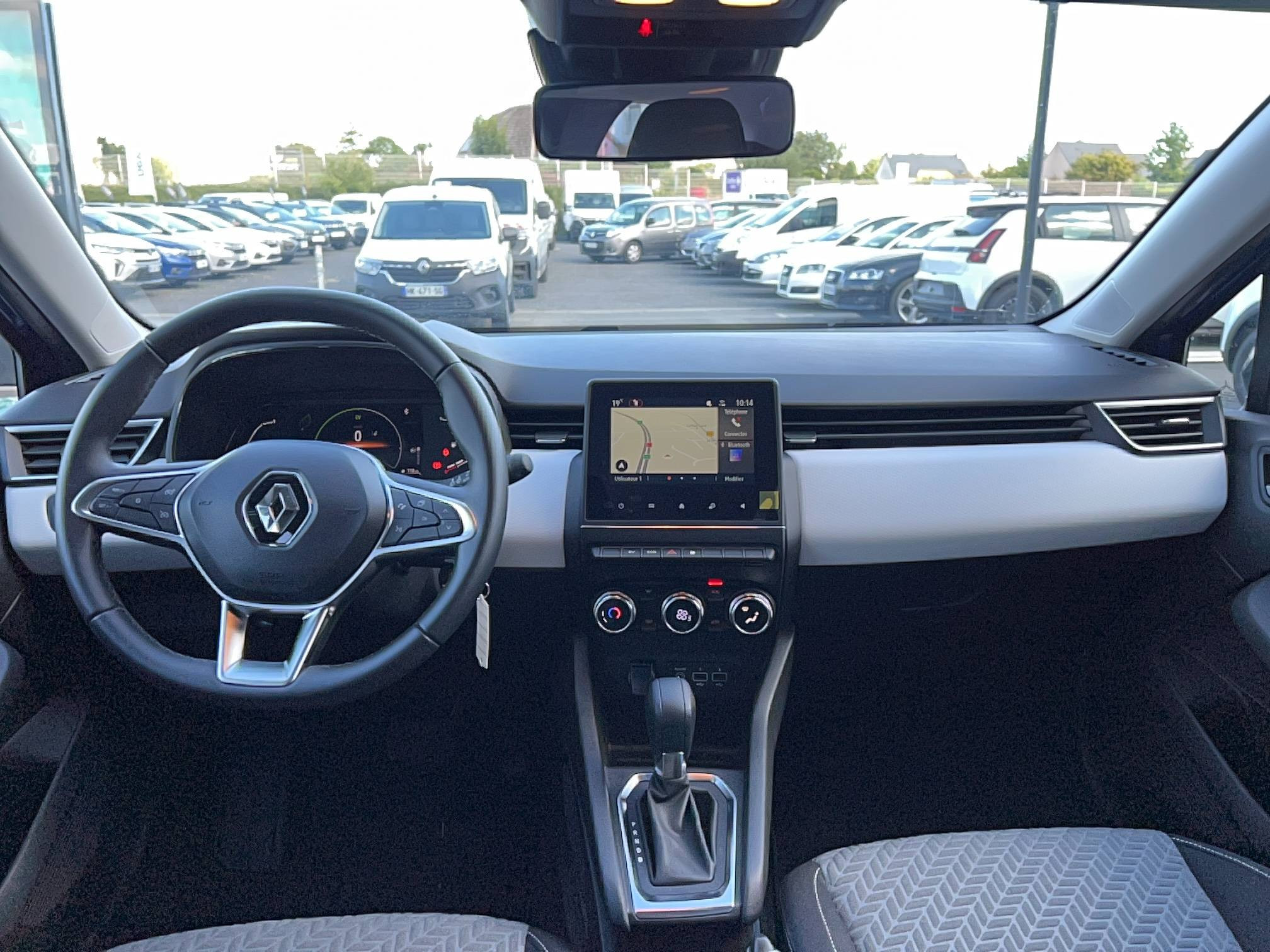 Vente en ligne Renault Clio 5 Clio E-Tech full hybrid 145 au prix de 16 990 €