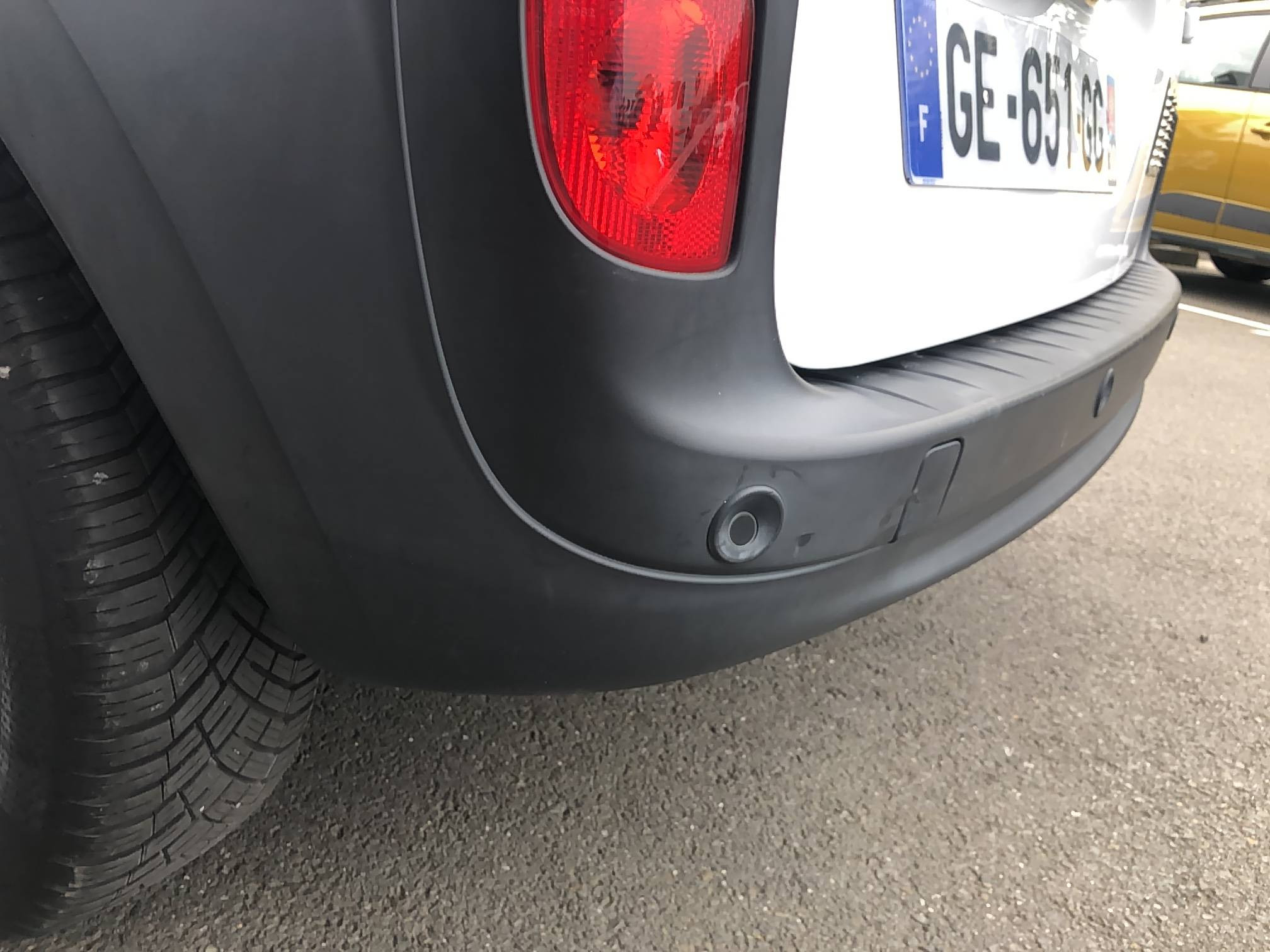 Vente en ligne Renault Kangoo Express  GRAND CONFORT BLUE DCI 115 au prix de 13 490 €