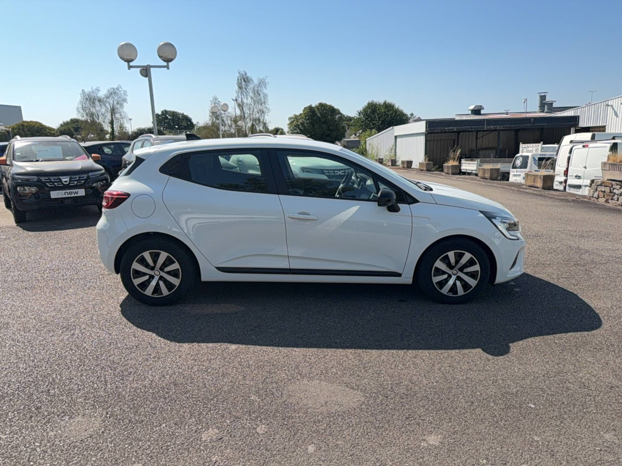 Vente en ligne Renault Clio 5 Clio TCe 90 au prix de 14 290 €