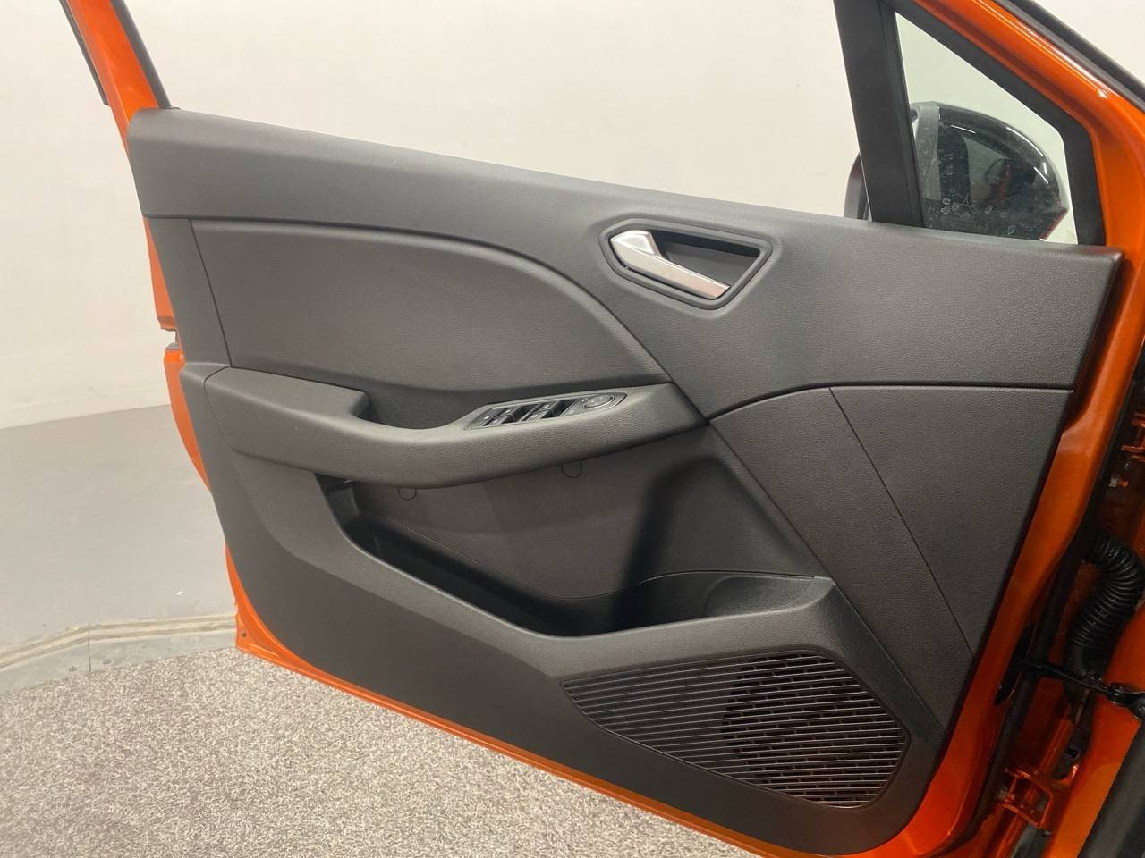 Vente en ligne Renault Clio 5 Clio Blue dCi 100 ch au prix de 18 990 €