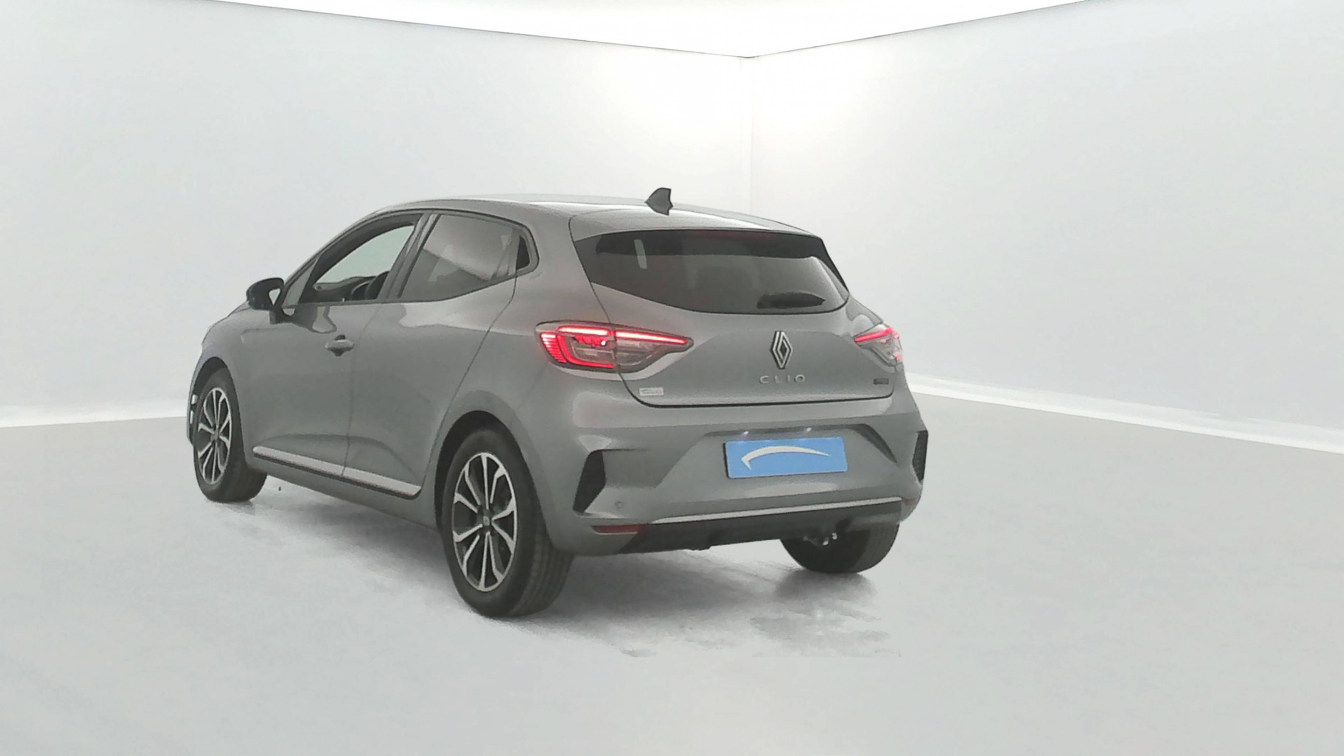 Vente en ligne Renault Clio 5 Clio E-Tech full hybrid 145 au prix de 19 290 €