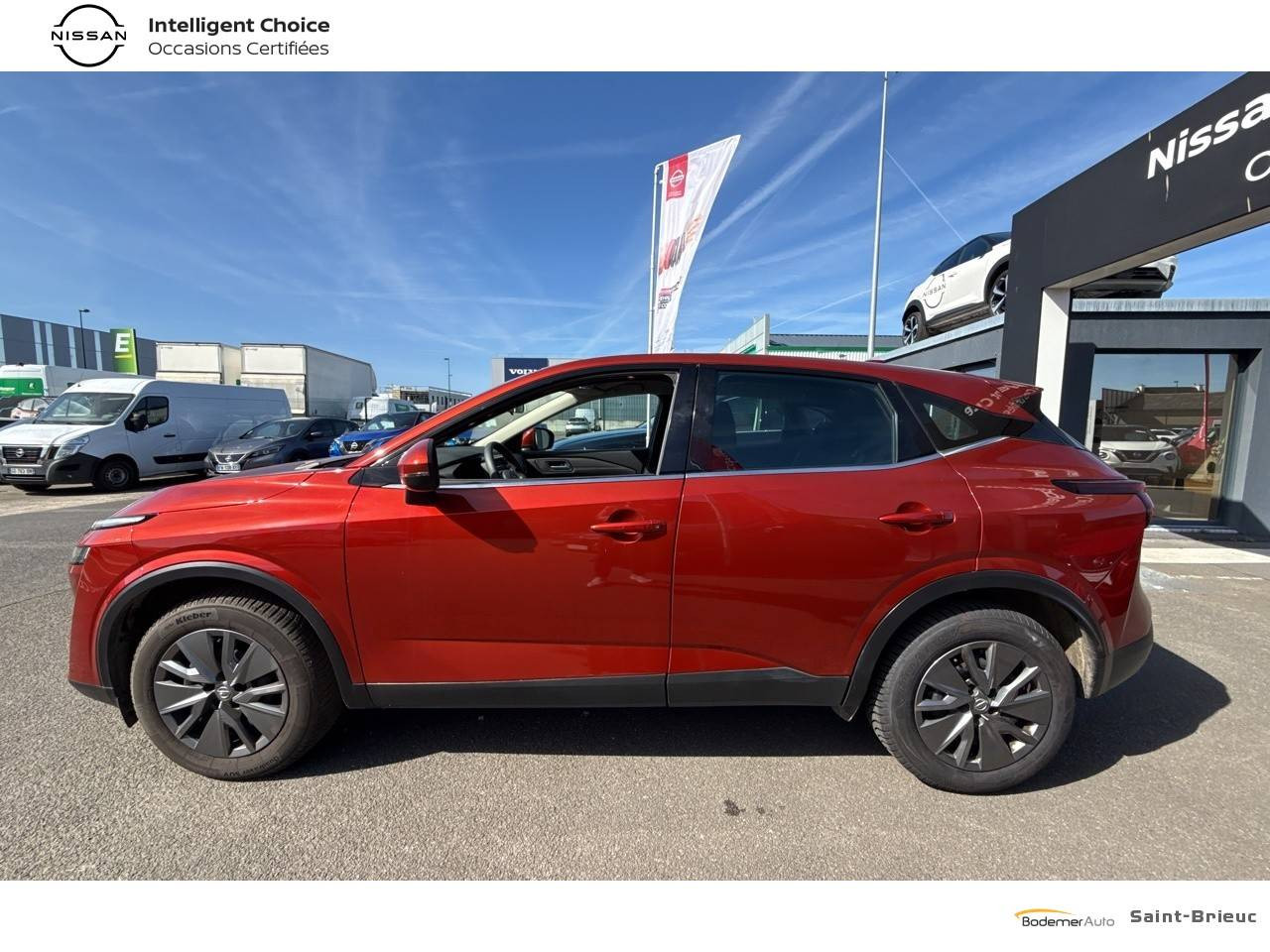 Vente en ligne Nissan Qashqai Qashqai 1.3 DIG-T 140 au prix de 17 990 €
