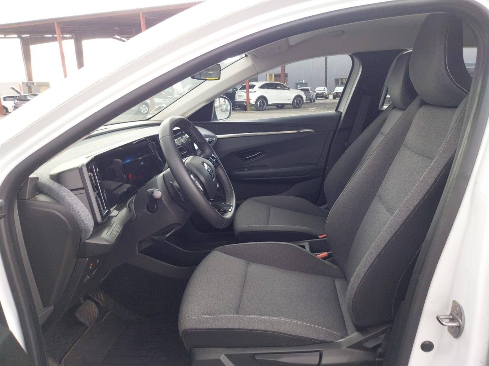 Vente en ligne Renault Megane E-Tech  EV60 220 ch super charge au prix de 23 500 €