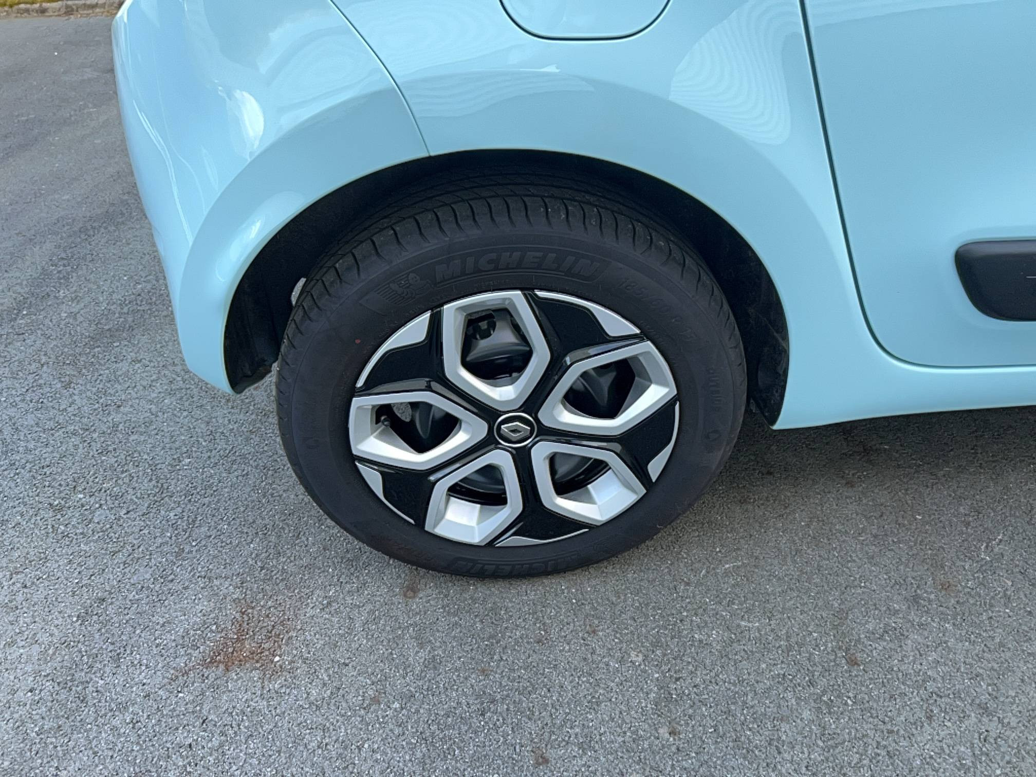 Vente en ligne Renault Twingo 3  SCe 65 au prix de 14 590 €