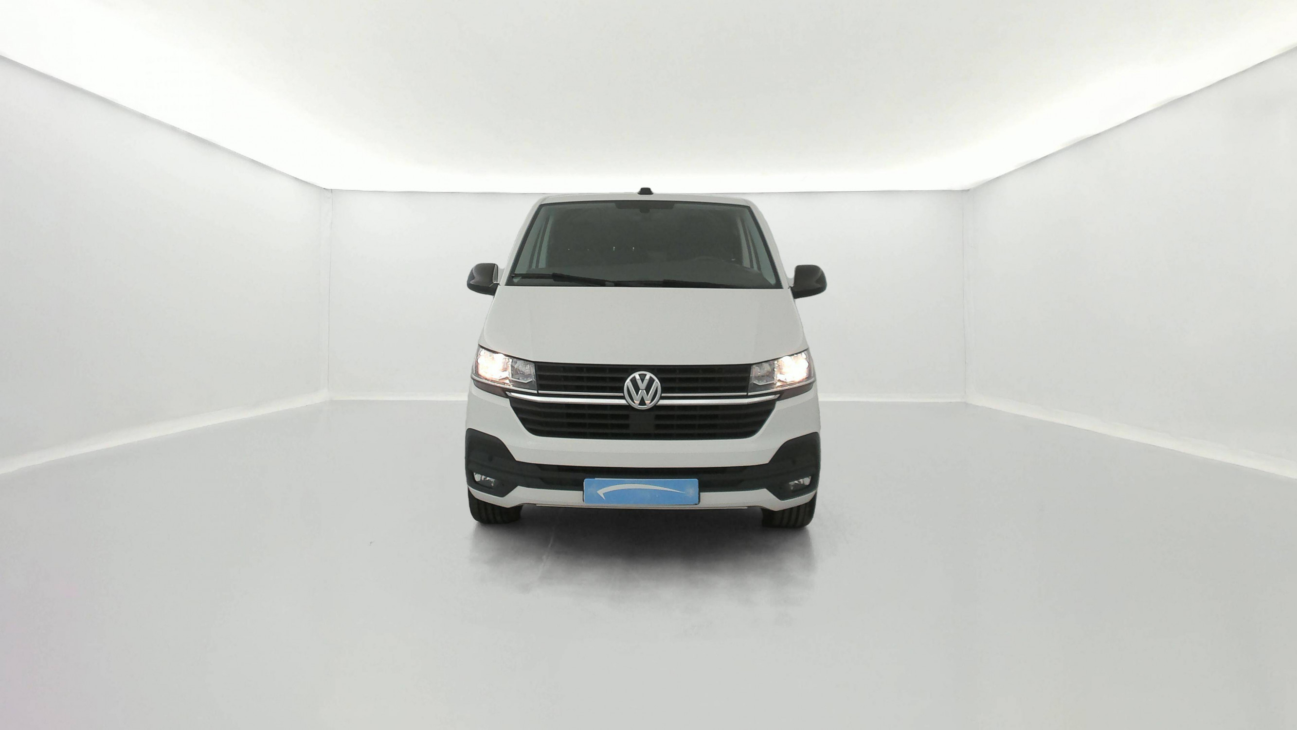 Vente en ligne Volkswagen Transporter  L1H1 2.0 TDI 110 BVM5 au prix de 22 690 €
