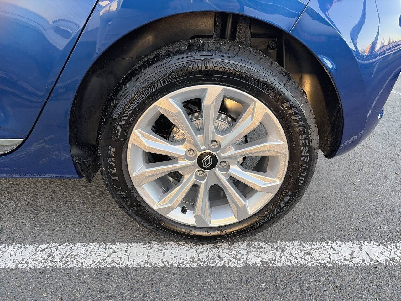 Vente en ligne Renault Clio 5 Clio TCe 90 ch au prix de 16 990 €