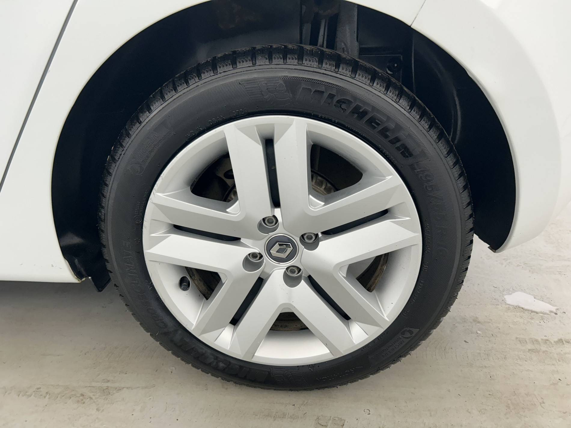 Vente en ligne Renault Clio 5 Clio SCe 65 - 21N au prix de 10 890 €