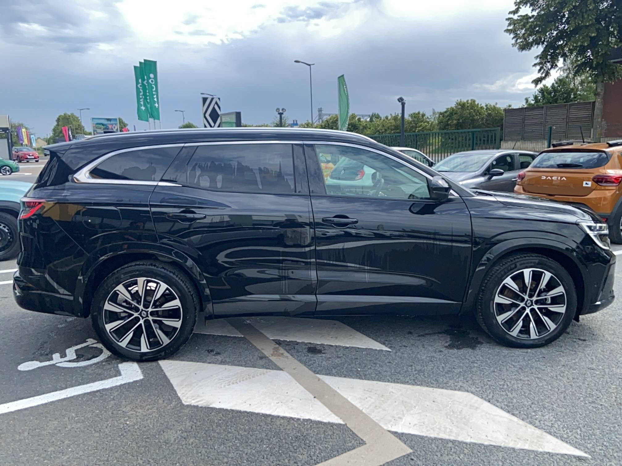 Vente en ligne Renault Espace Espace E-Tech full hybrid 200 GSR2 au prix de 35 490 €