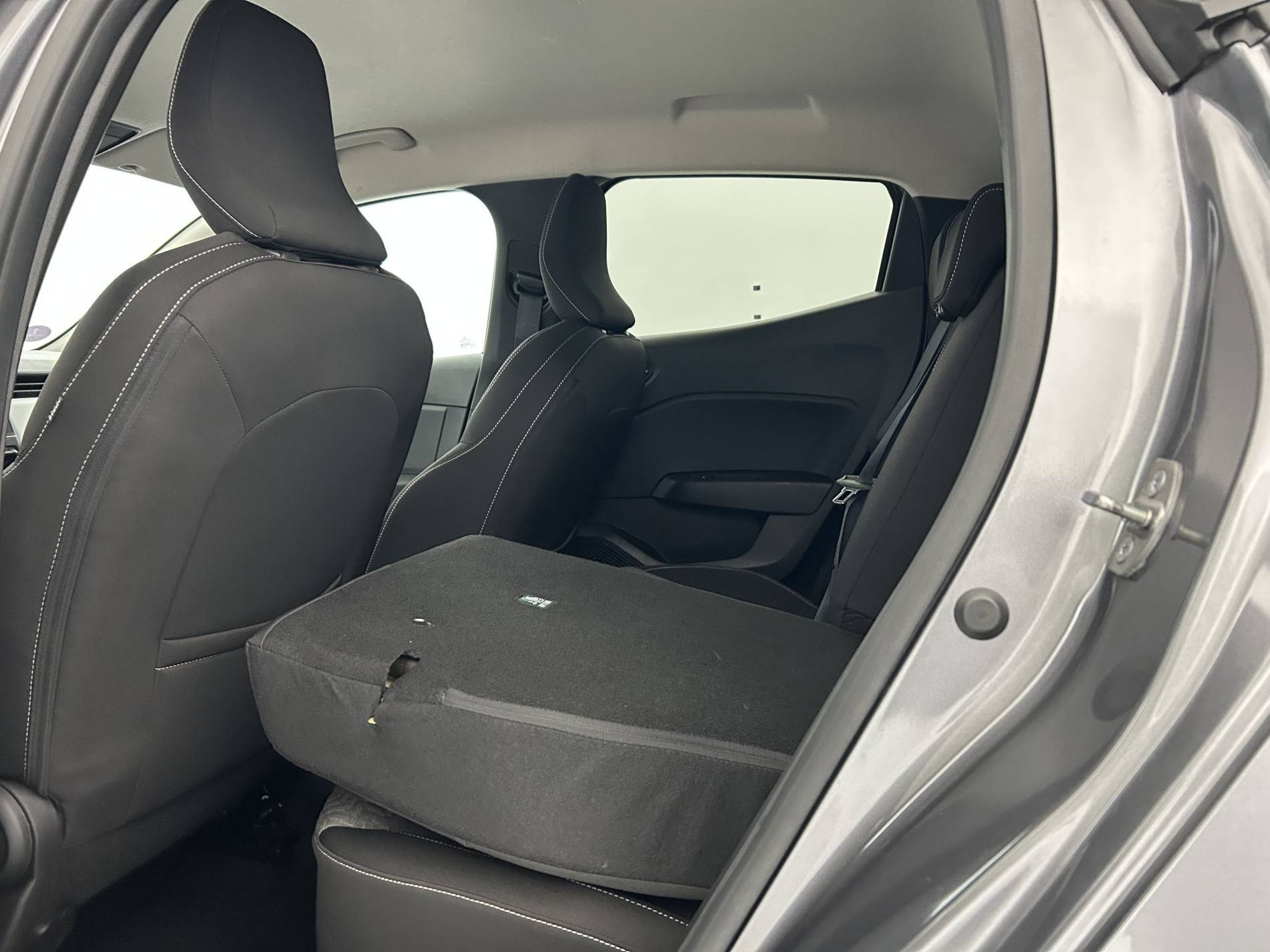 Vente en ligne Renault Clio 5 Clio TCe 90 au prix de 13 790 €