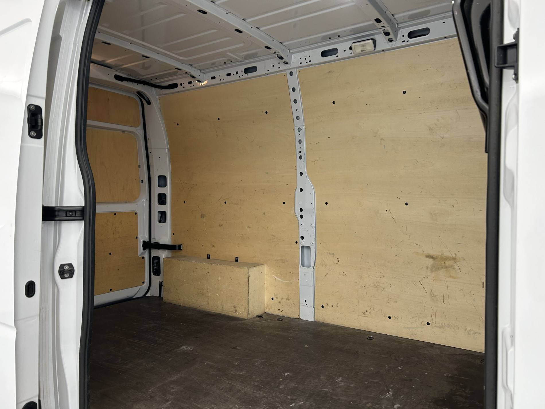 Vente en ligne Renault Master Fourgon MASTER FGN TRAC F3500 L2H2 BLUE DCI 135 au prix de 24 990 €