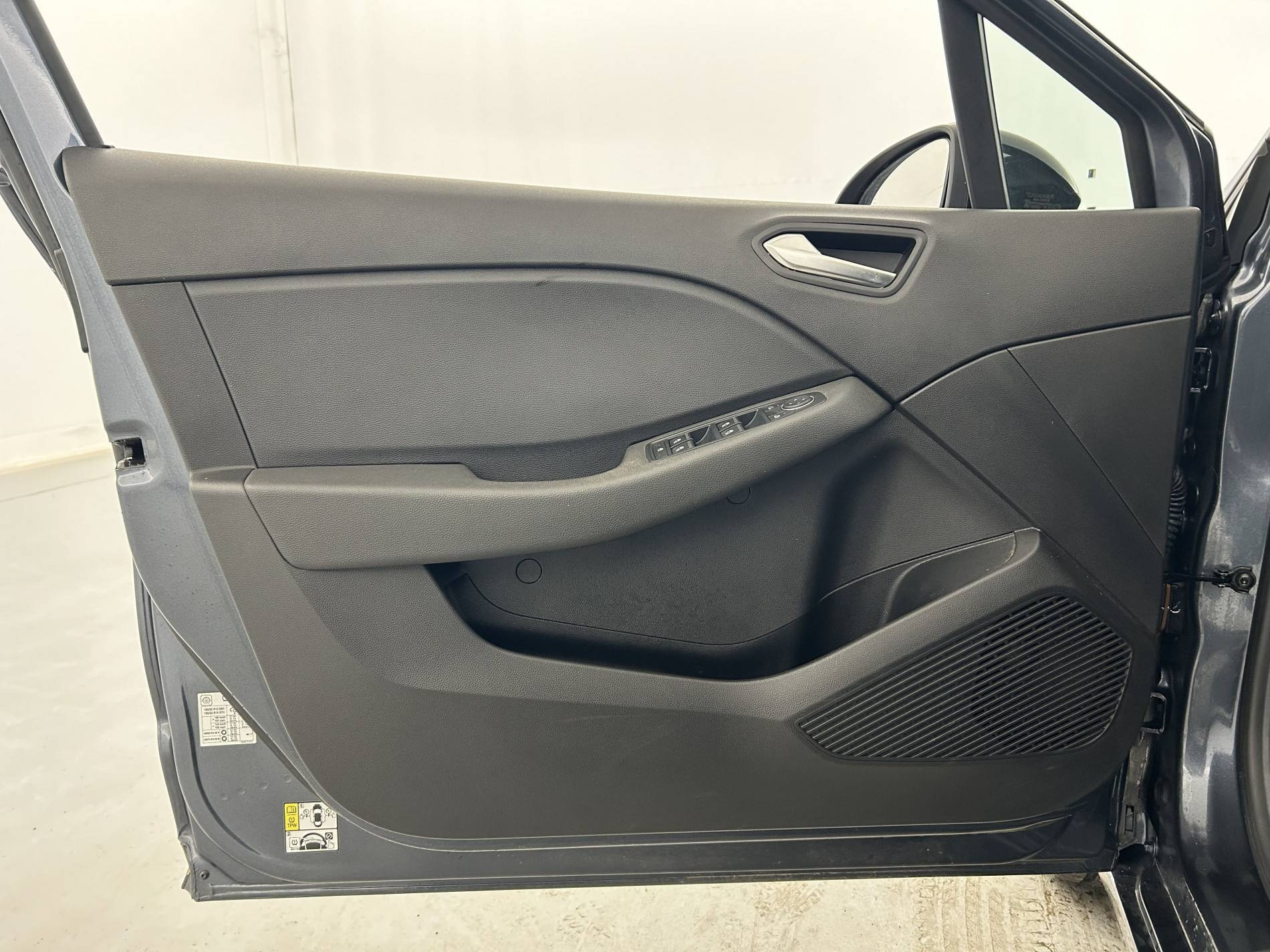 Vente en ligne Renault Clio 5 Clio TCe 90 - 21N au prix de 14 490 €