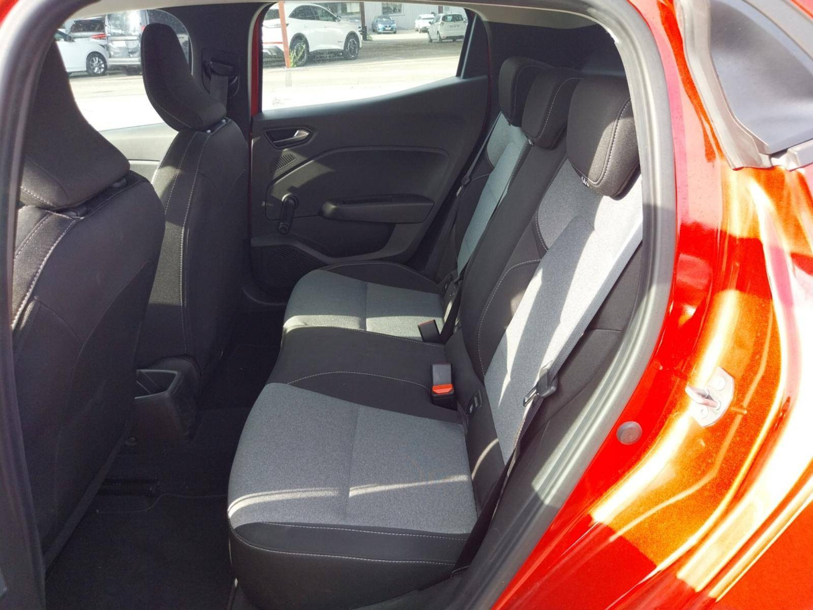Vente en ligne Renault Clio 5 Clio Blue dCi 100 au prix de 14 890 €