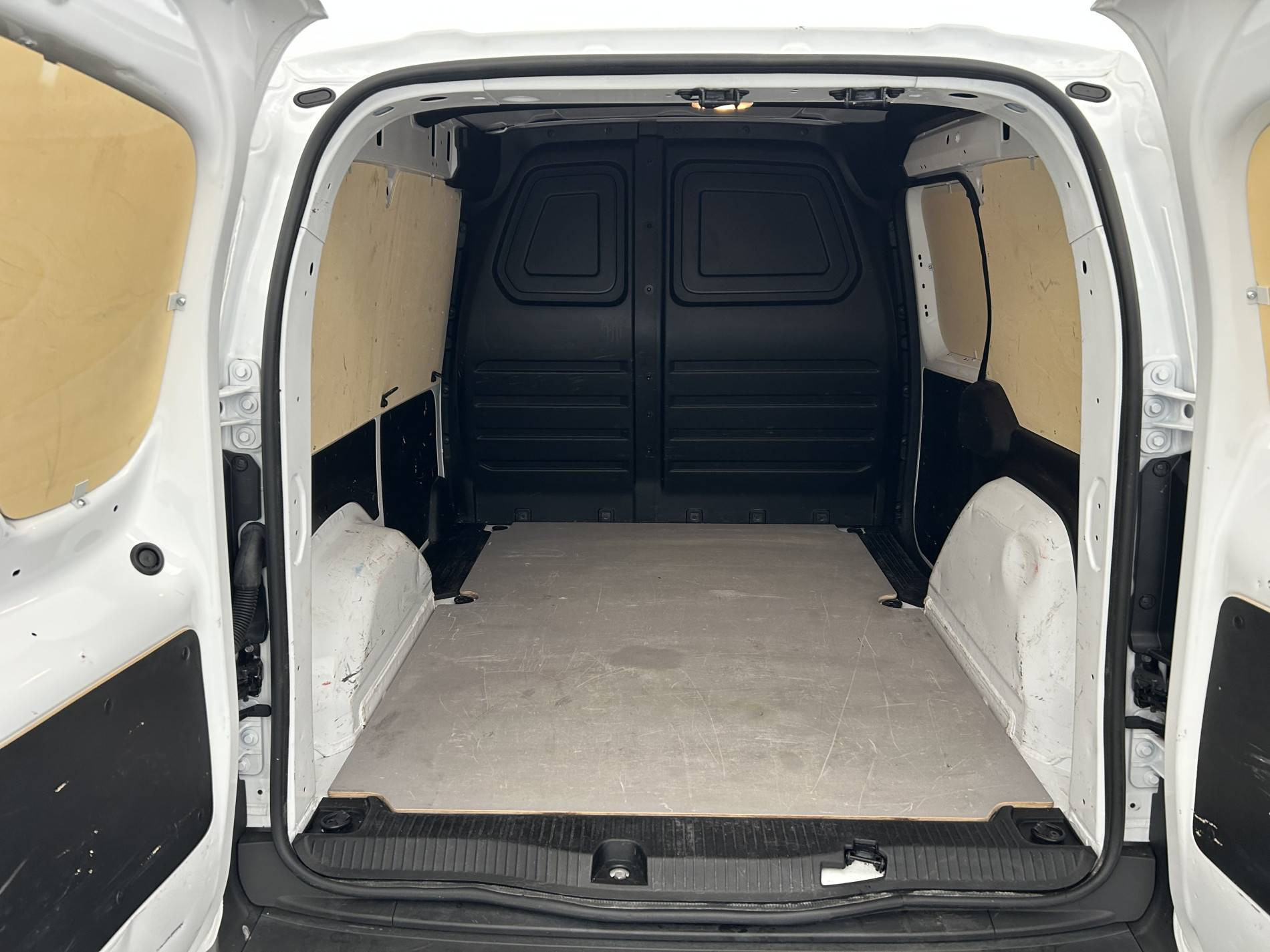 Vente en ligne Renault Kangoo Van  BLUE DCI 115 EDC au prix de 19 890 €