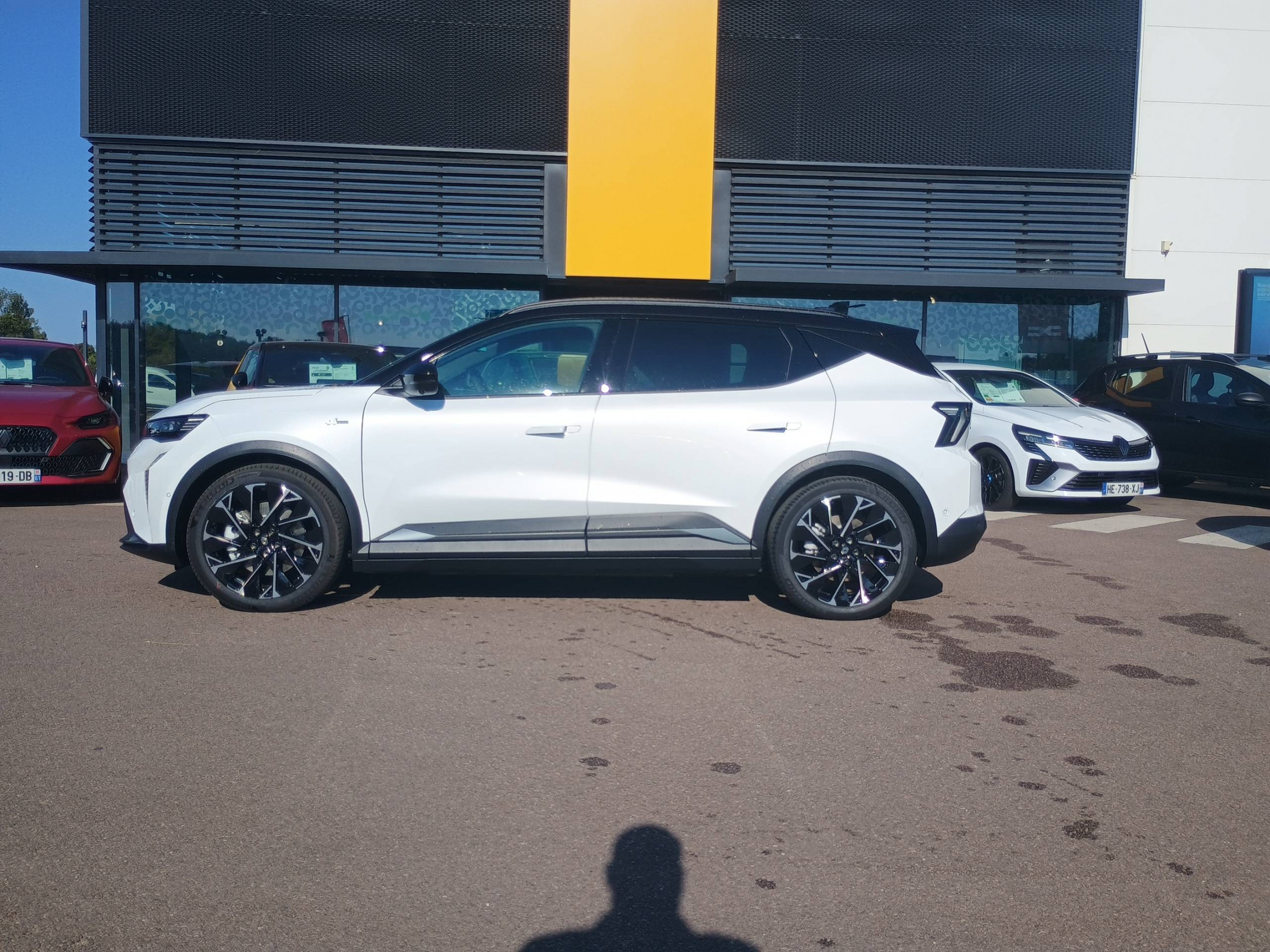 Vente en ligne Renault Scenic E-Tech Scenic E-Tech électrique 220 ch grande autonomie au prix de 51 490 €