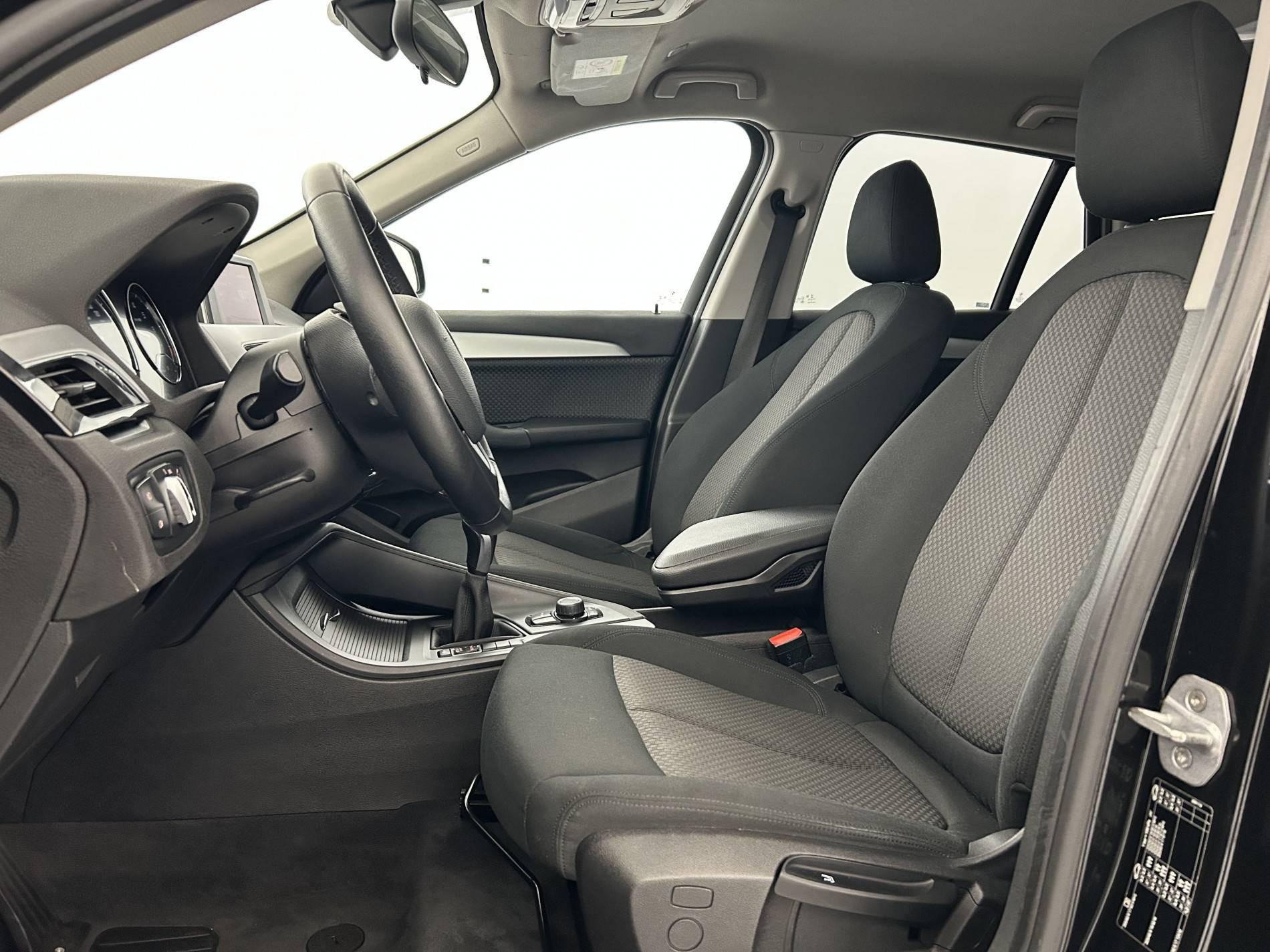 Vente en ligne Bmw X1 X1 sDrive 18i 140 ch au prix de 17 990 €