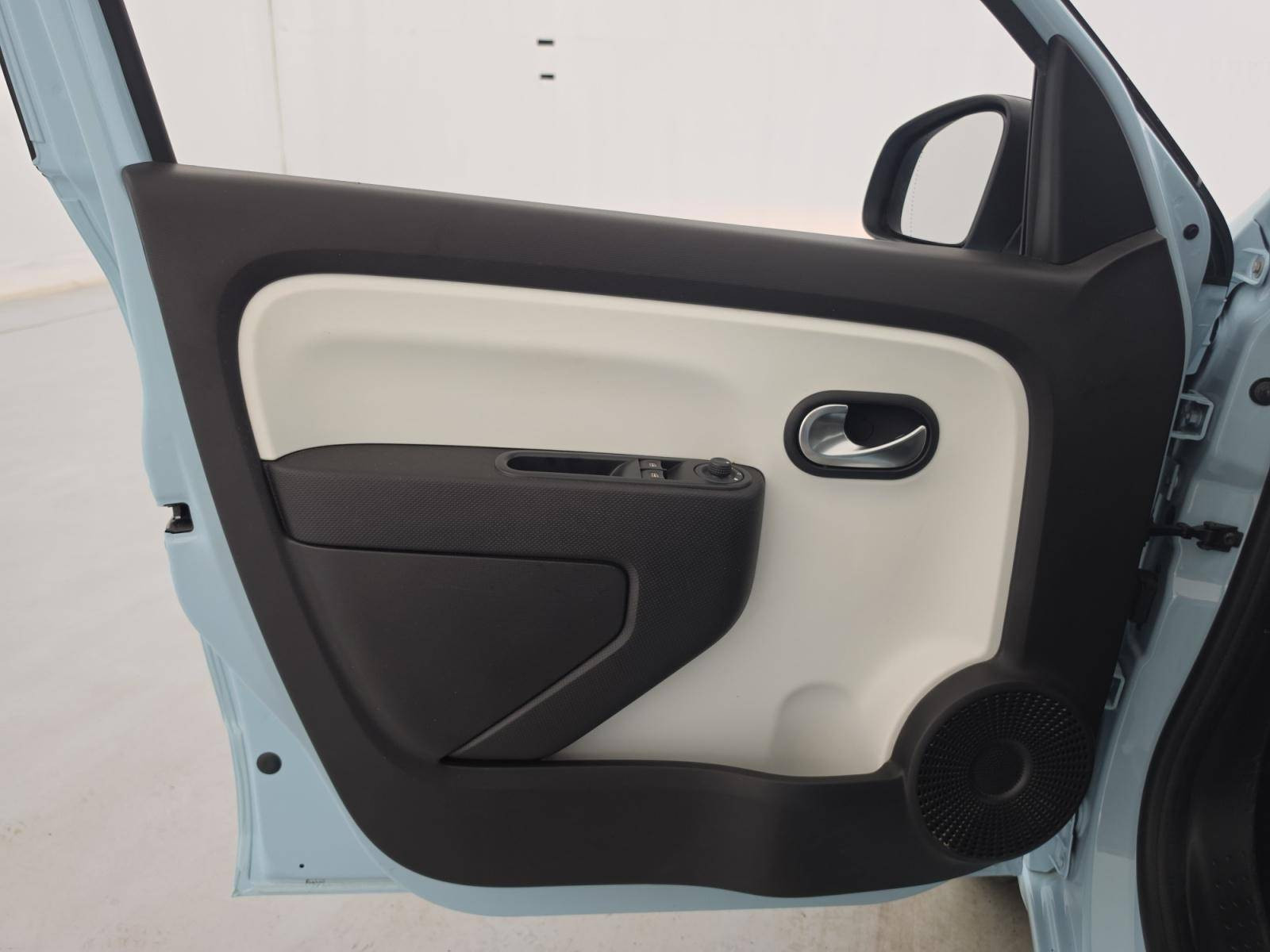 Vente en ligne Renault Twingo 3  SCe 65 au prix de 11 491 €