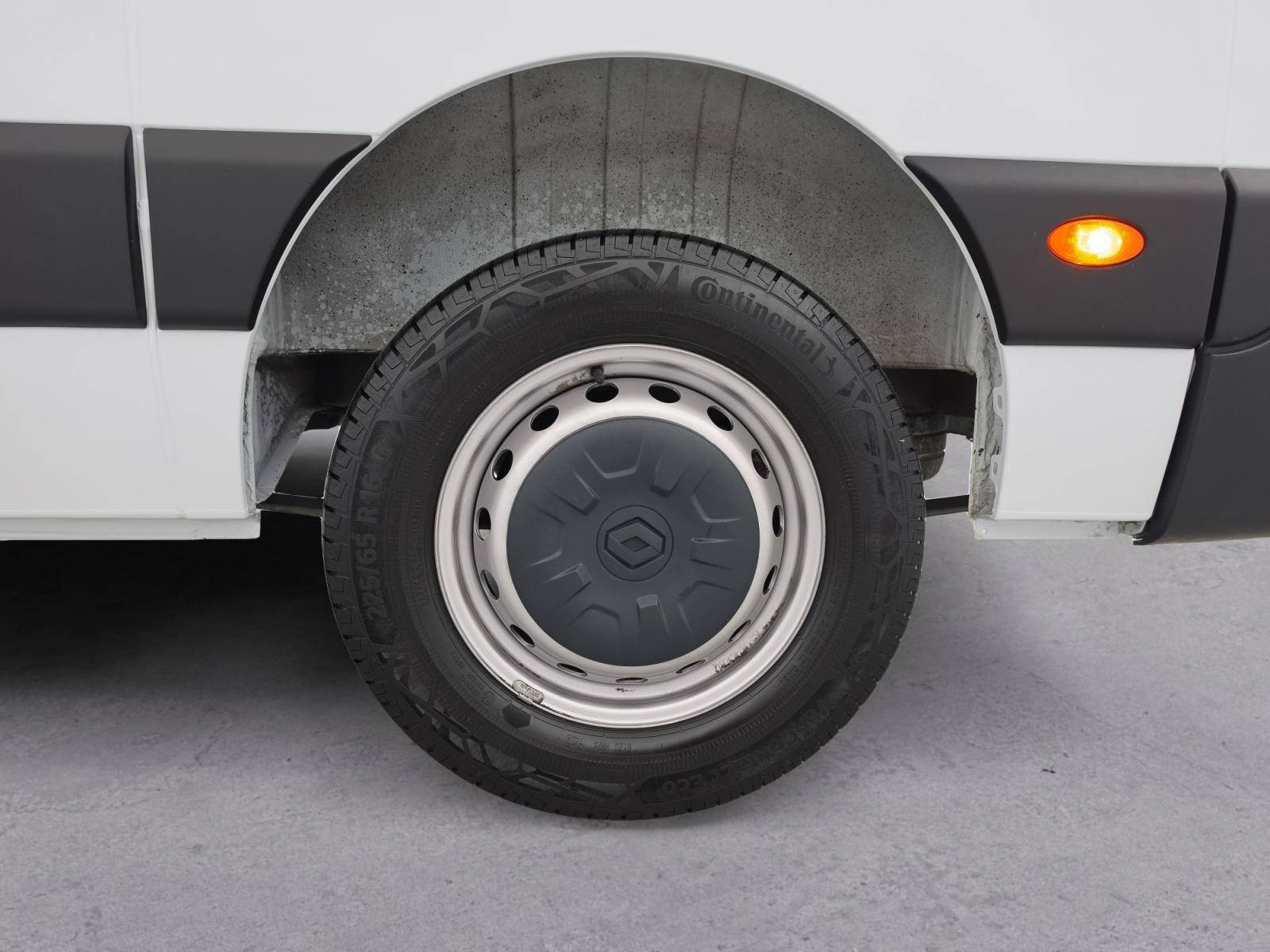 Vente en ligne Renault Master Fourgon MASTER FGN TRAC F3500 L3H3 BLUE DCI 135 au prix de 26 490 €
