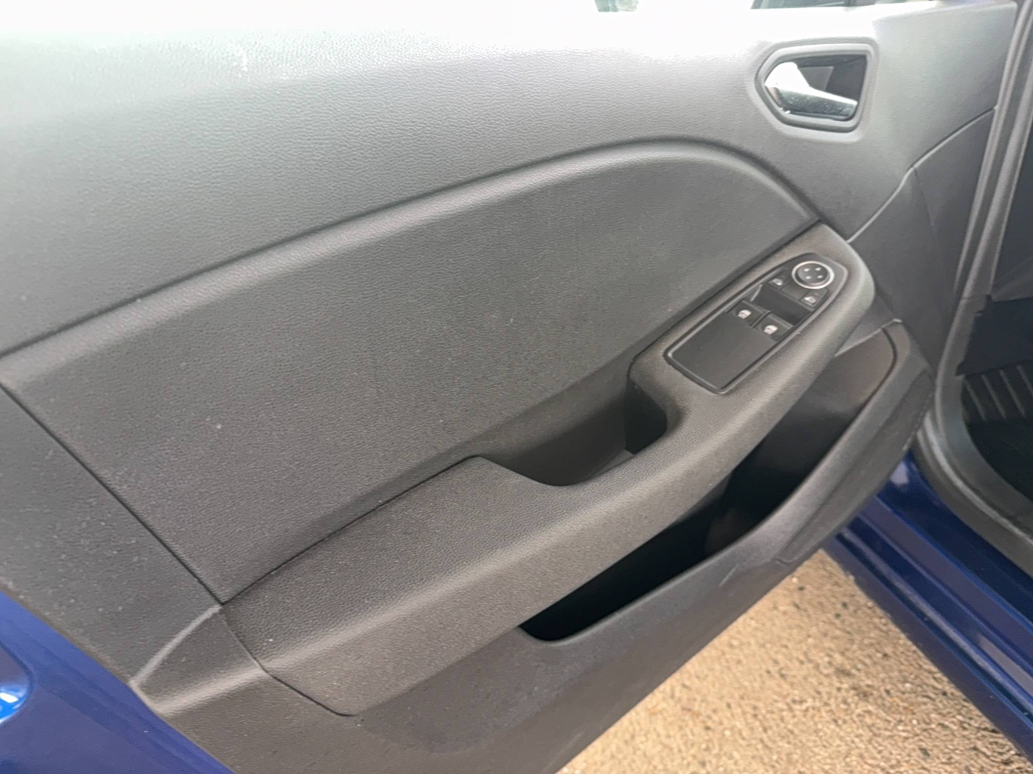 Vente en ligne Renault Clio 5 Clio E-Tech full hybrid 145 au prix de 16 690 €