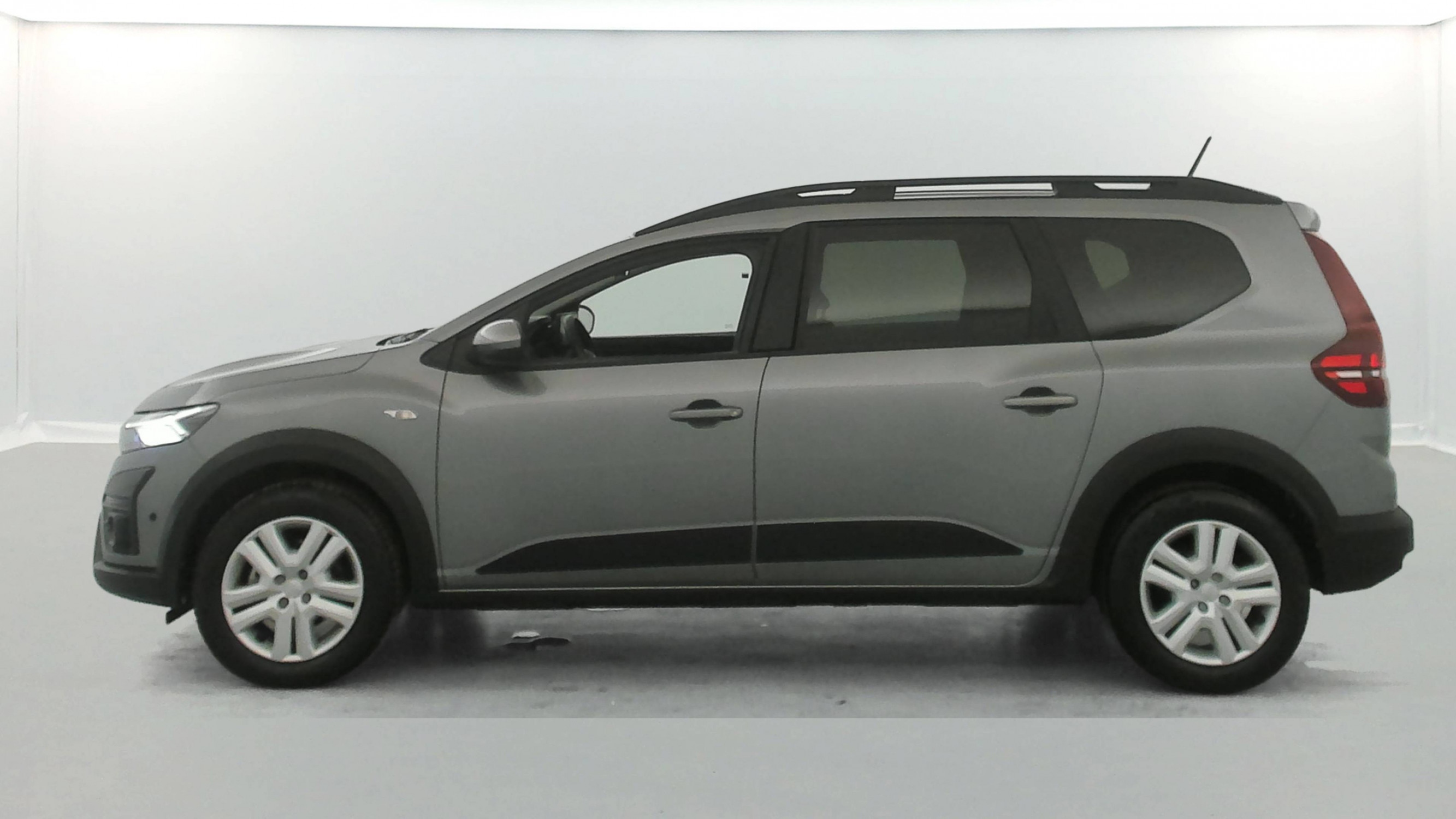 Vente en ligne Dacia Jogger  Hybrid 140 5 places au prix de 21 290 €