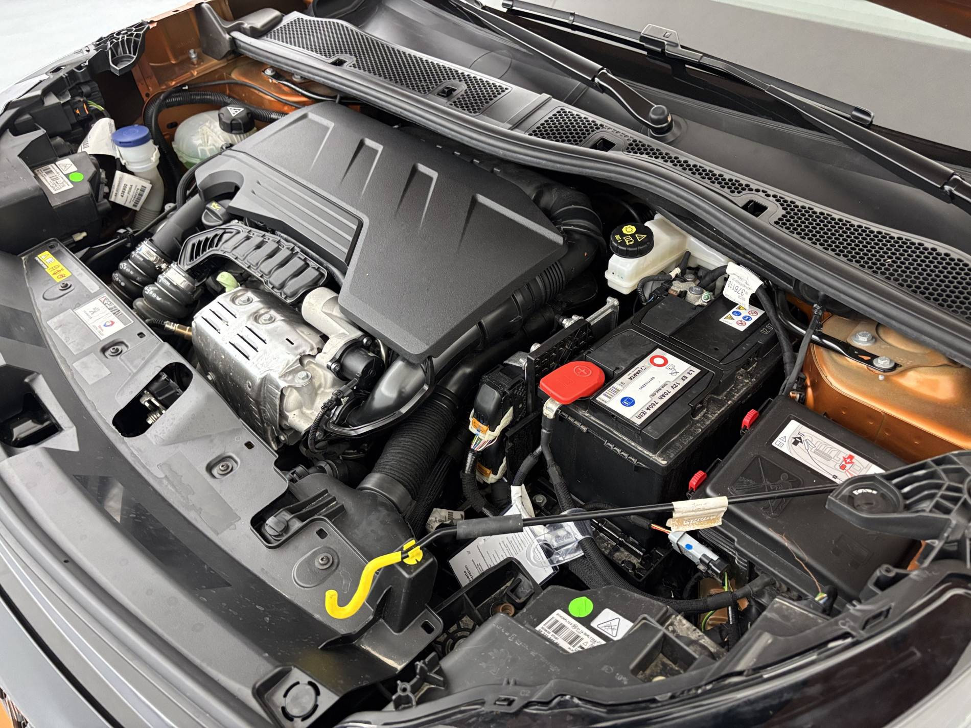 Vente en ligne Peugeot 2008  PureTech 155 S&S EAT8 au prix de 14 590 €