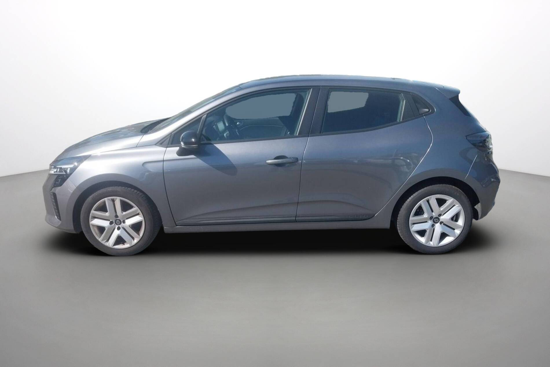 Vente en ligne Renault Clio 5 Clio TCe 90 au prix de 14 990 €