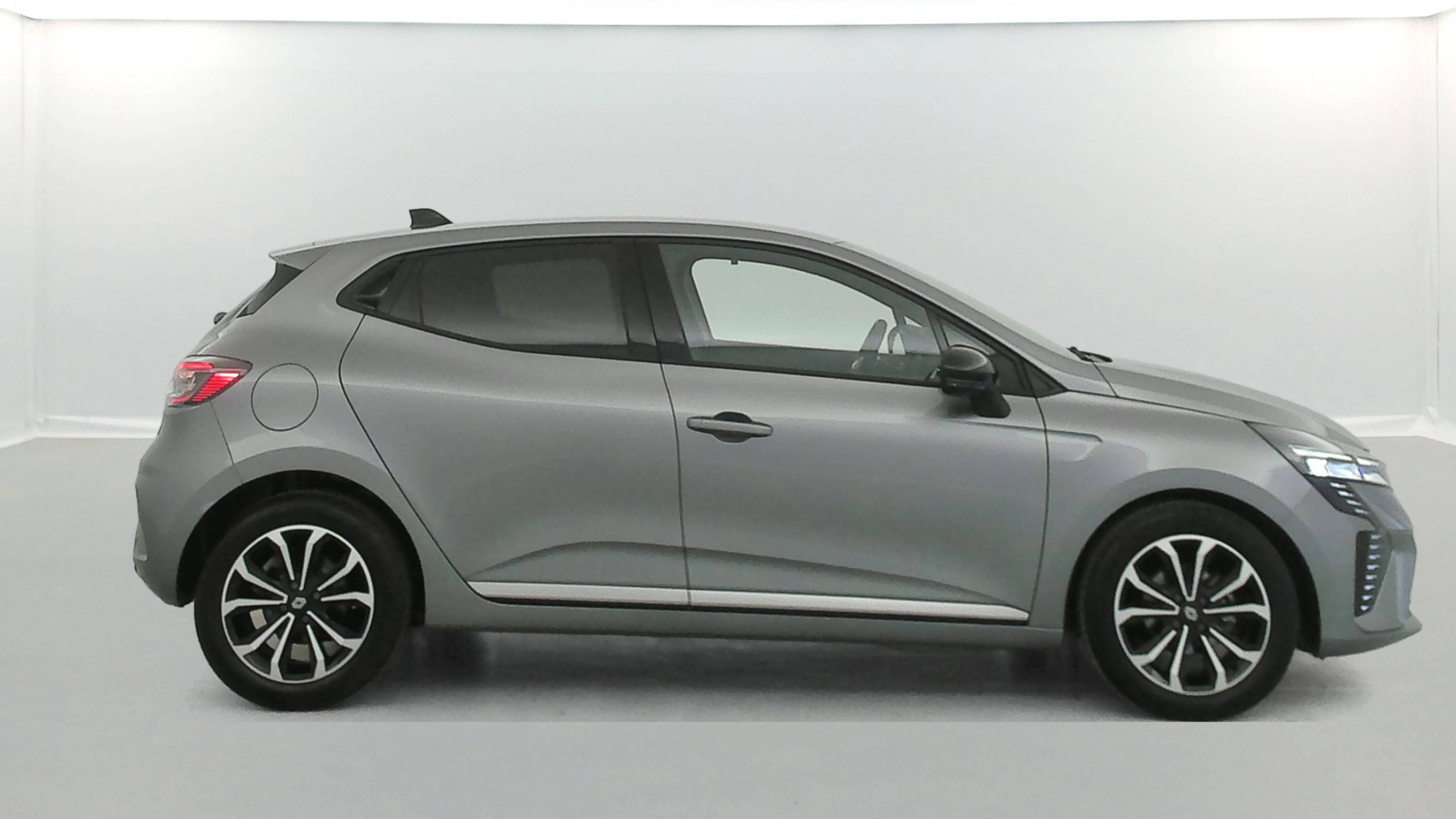 Vente en ligne Renault Clio 5 Clio TCe 90 ch GSR2 au prix de 18 480 €