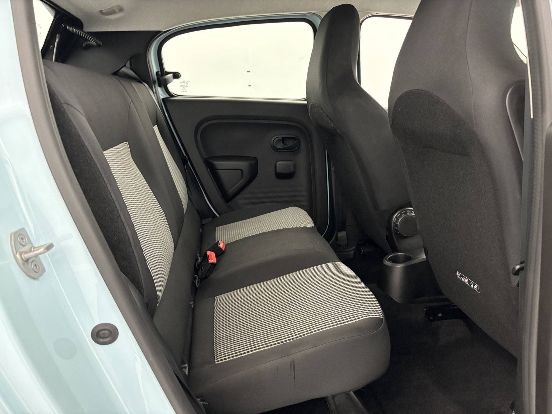 Vente en ligne Renault Twingo Electrique Twingo III E-Tech au prix de 13 890 €